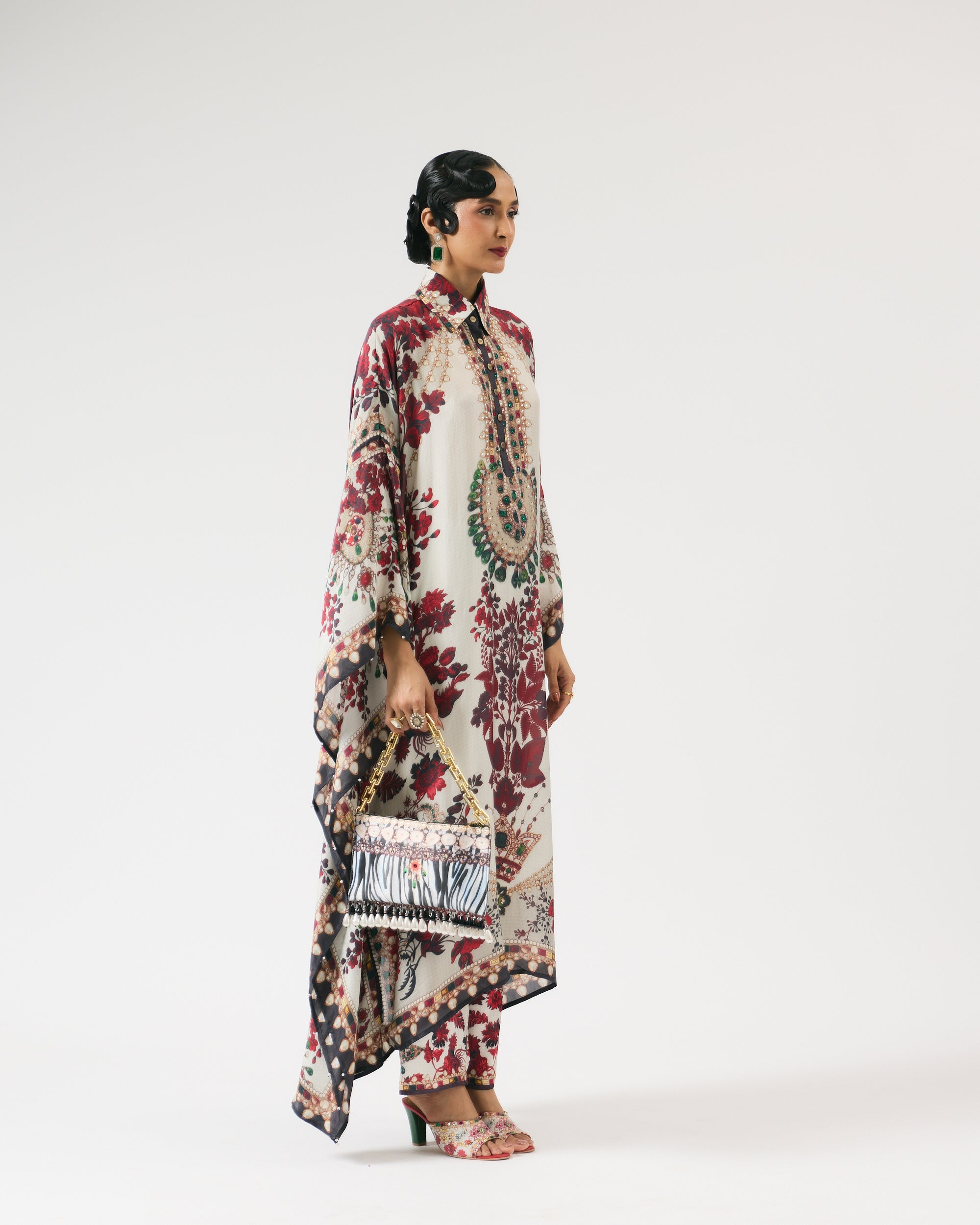 Nizam : Sharifa - Ivory/Red