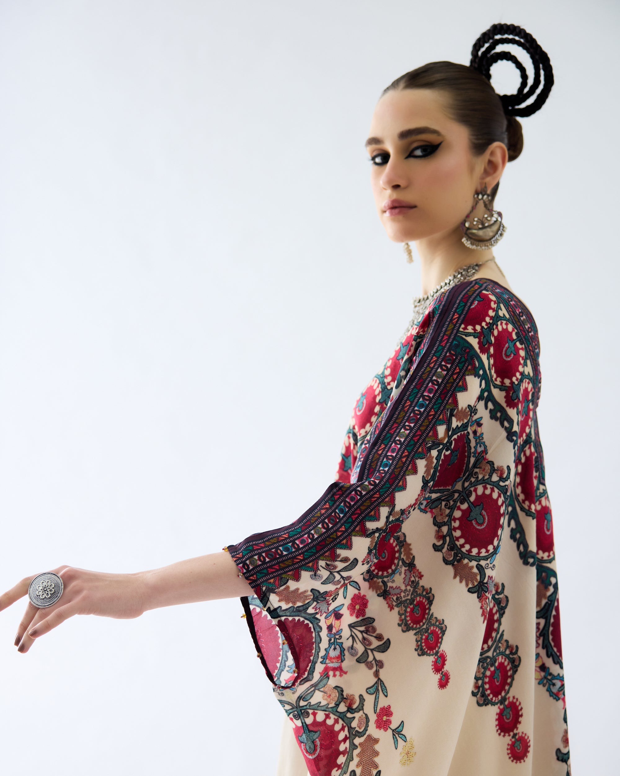 Bukhara : Dalilah/Surilee - Maroon