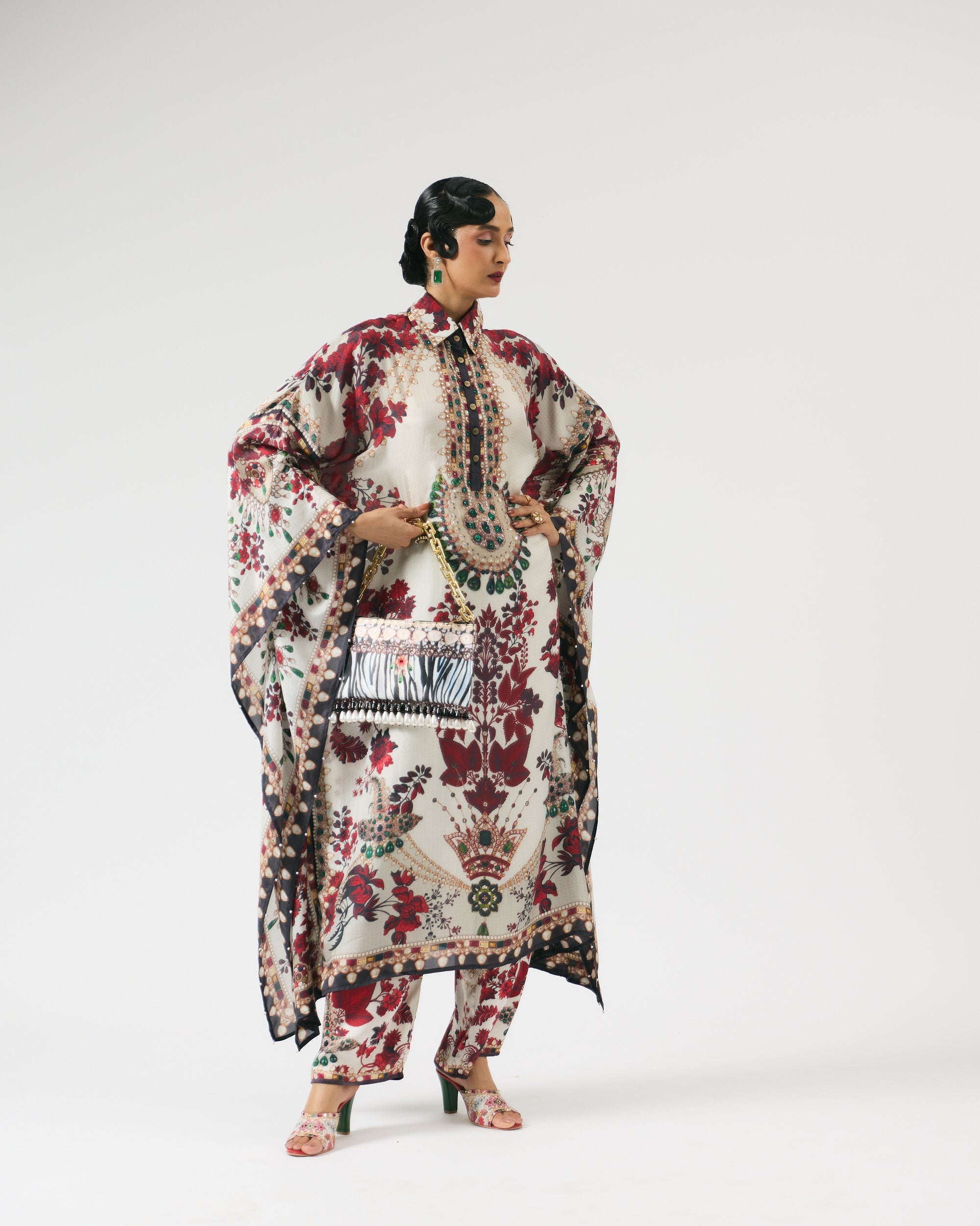 Nizam : Sharifa - Ivory/Red