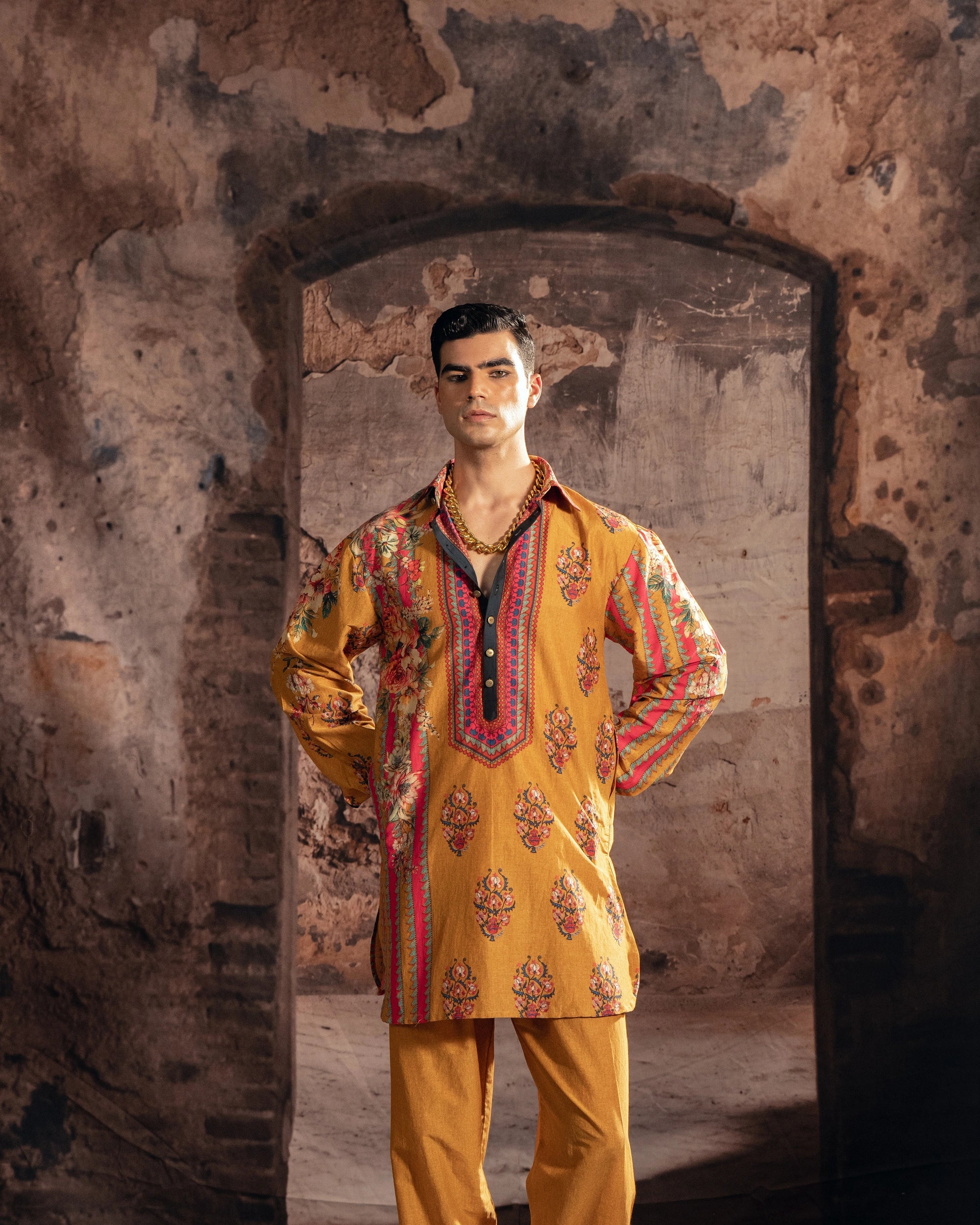 NAZAARA : Watan
