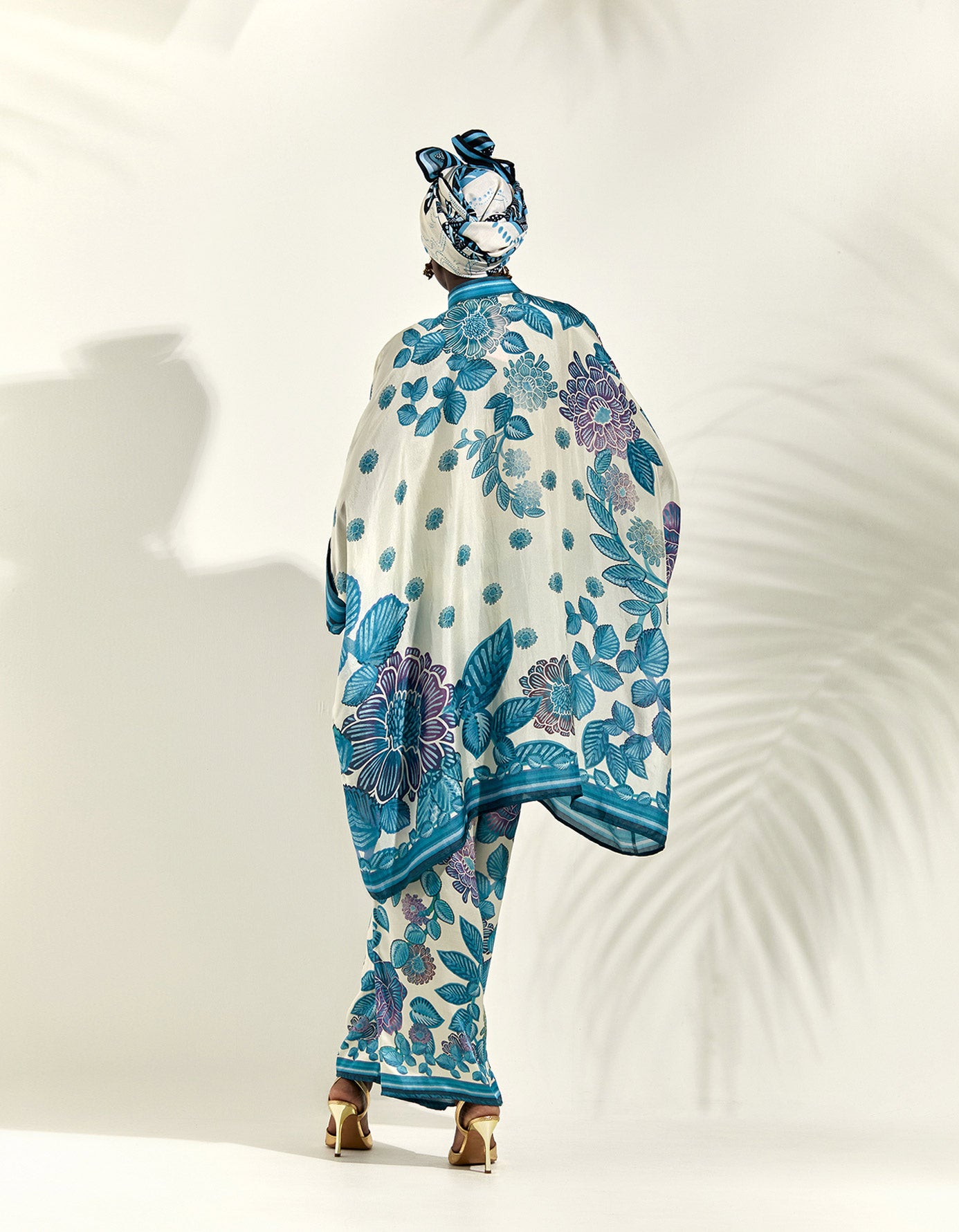 Jamaica : Chanel 36" - Ivory/Blue