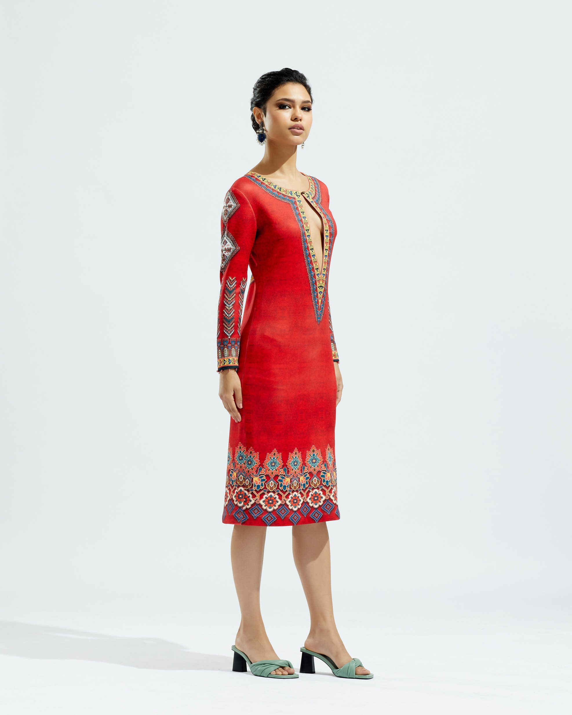 Casablanca : Trinaa - Red