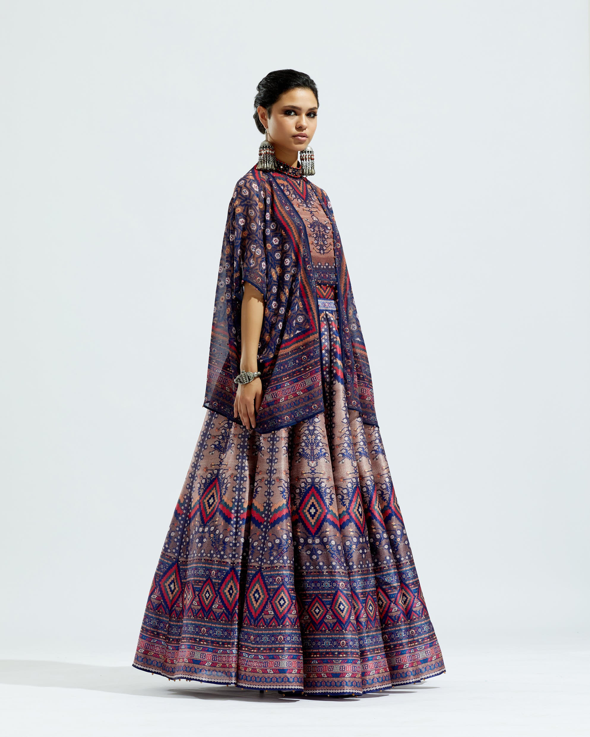 Casablanca : Hanoi Leela - Brown/Navy