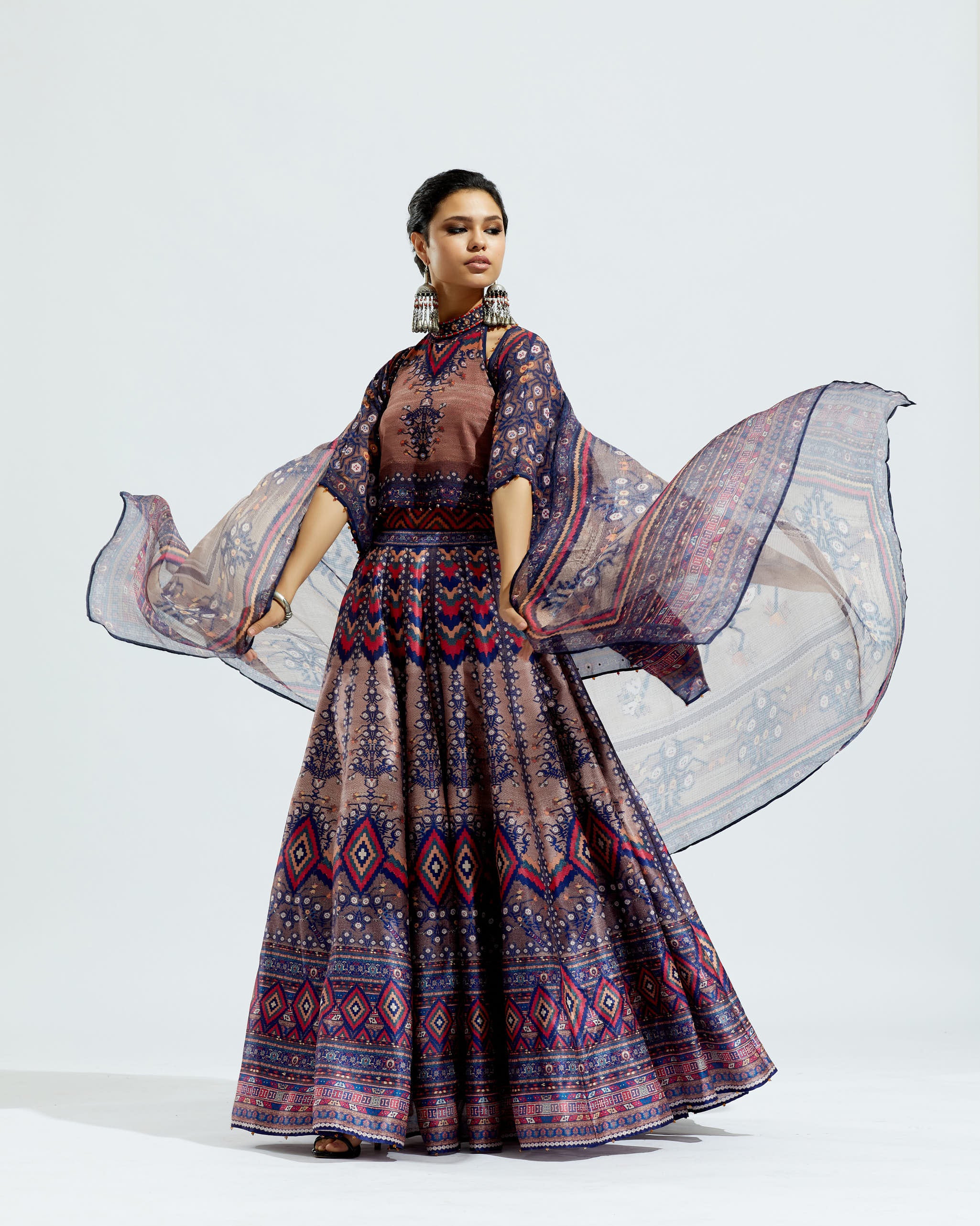 Casablanca : Hanoi Leela - Brown/Navy