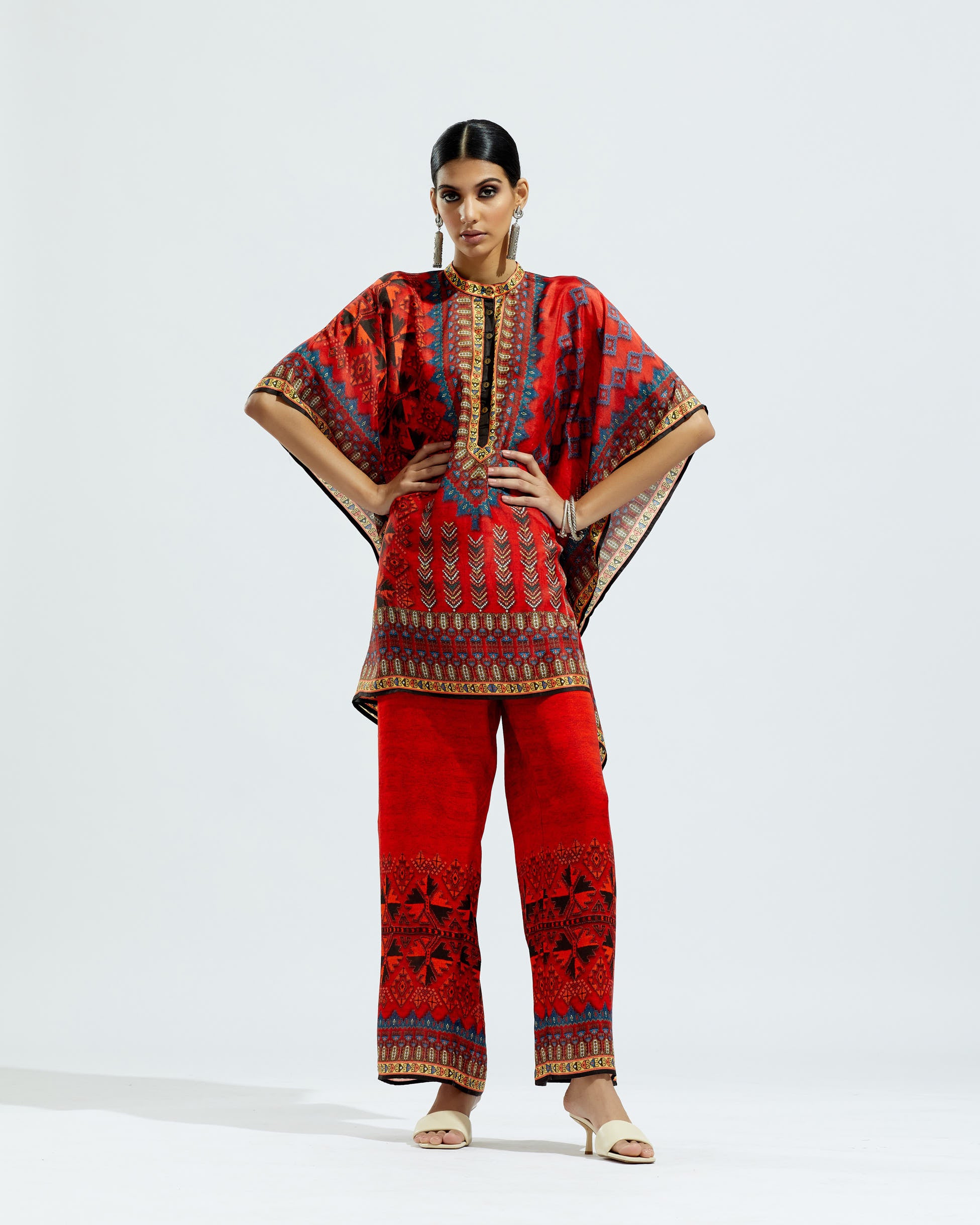 Casablanca : Manju - Red