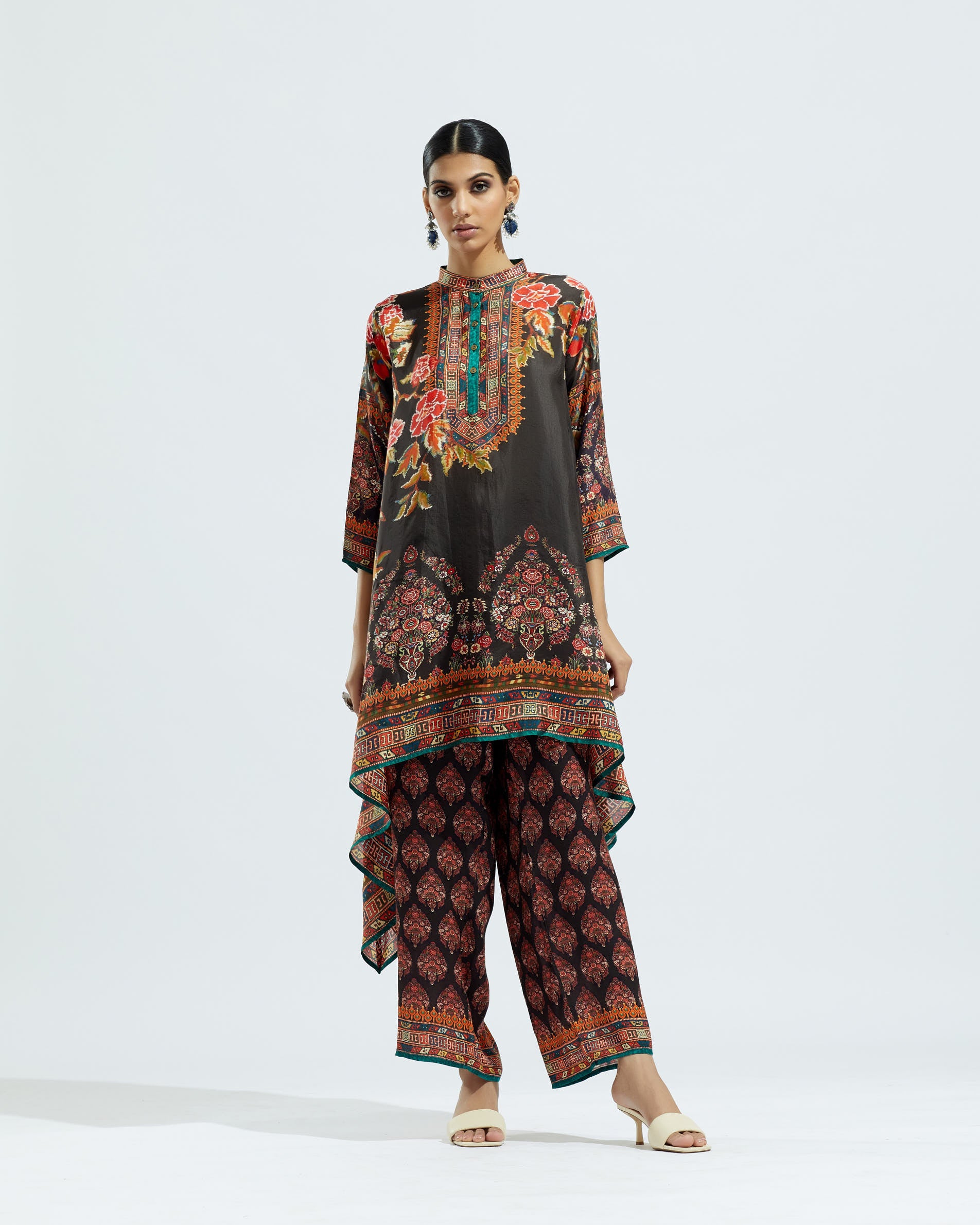 Casablanca : Navya - Black