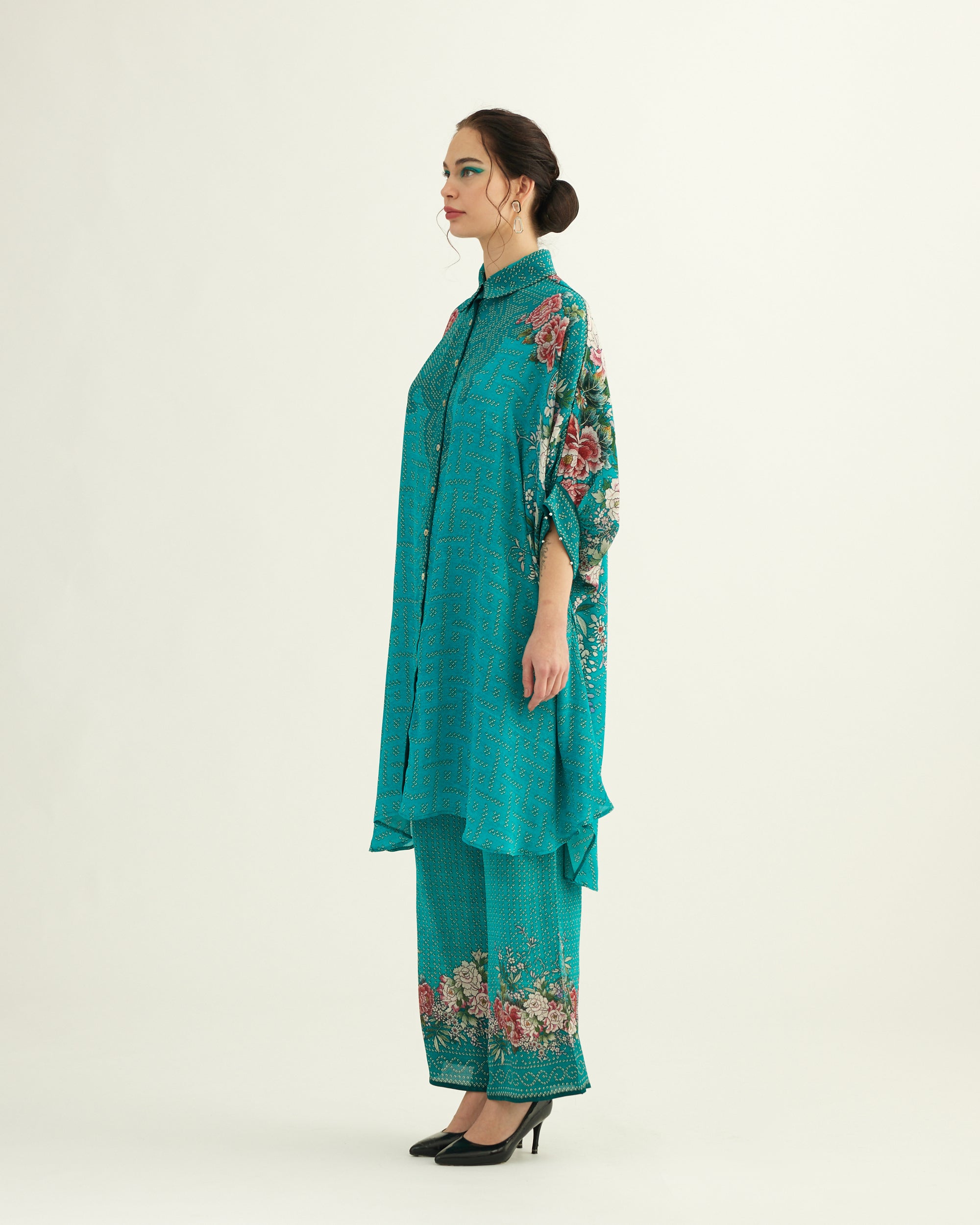 Sakura : Kamara - Tiffany Blue