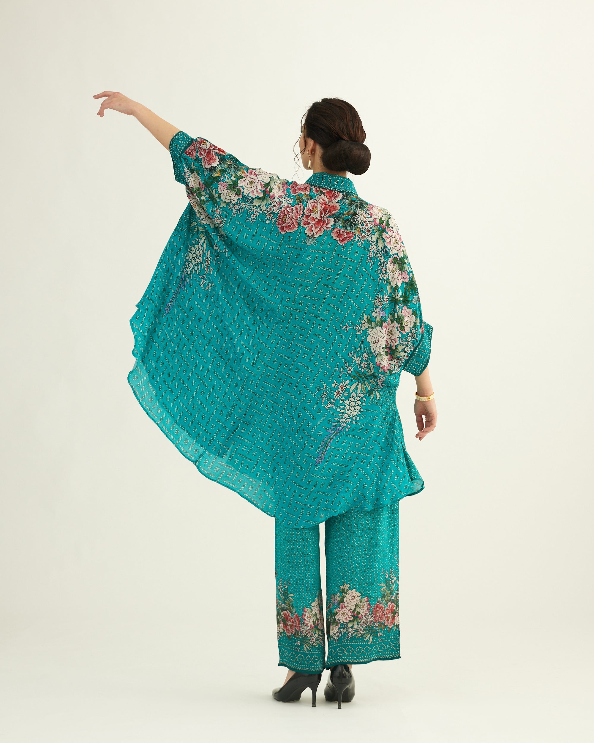 Sakura : Kamara - Tiffany Blue