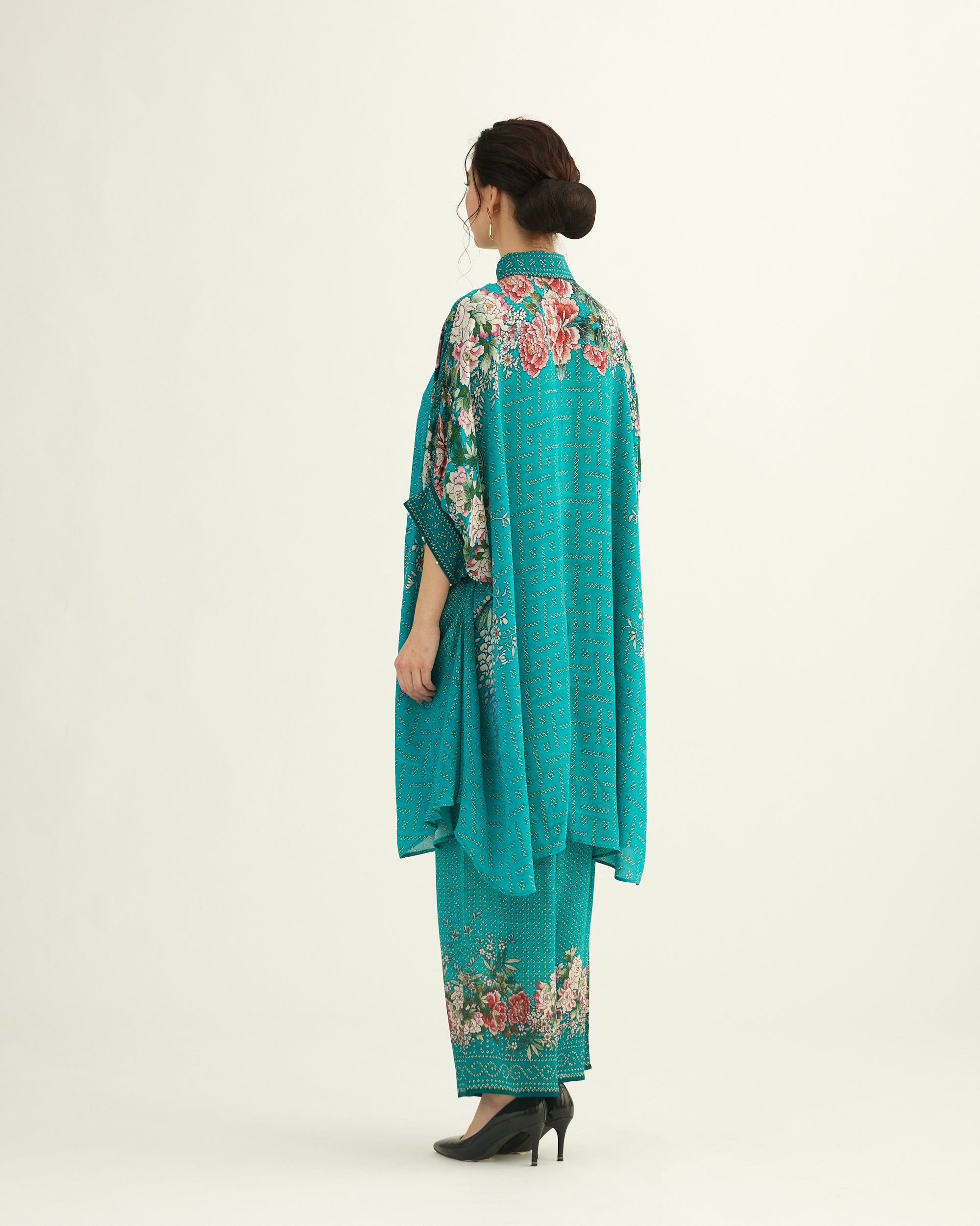 Sakura : Kamara - Tiffany Blue