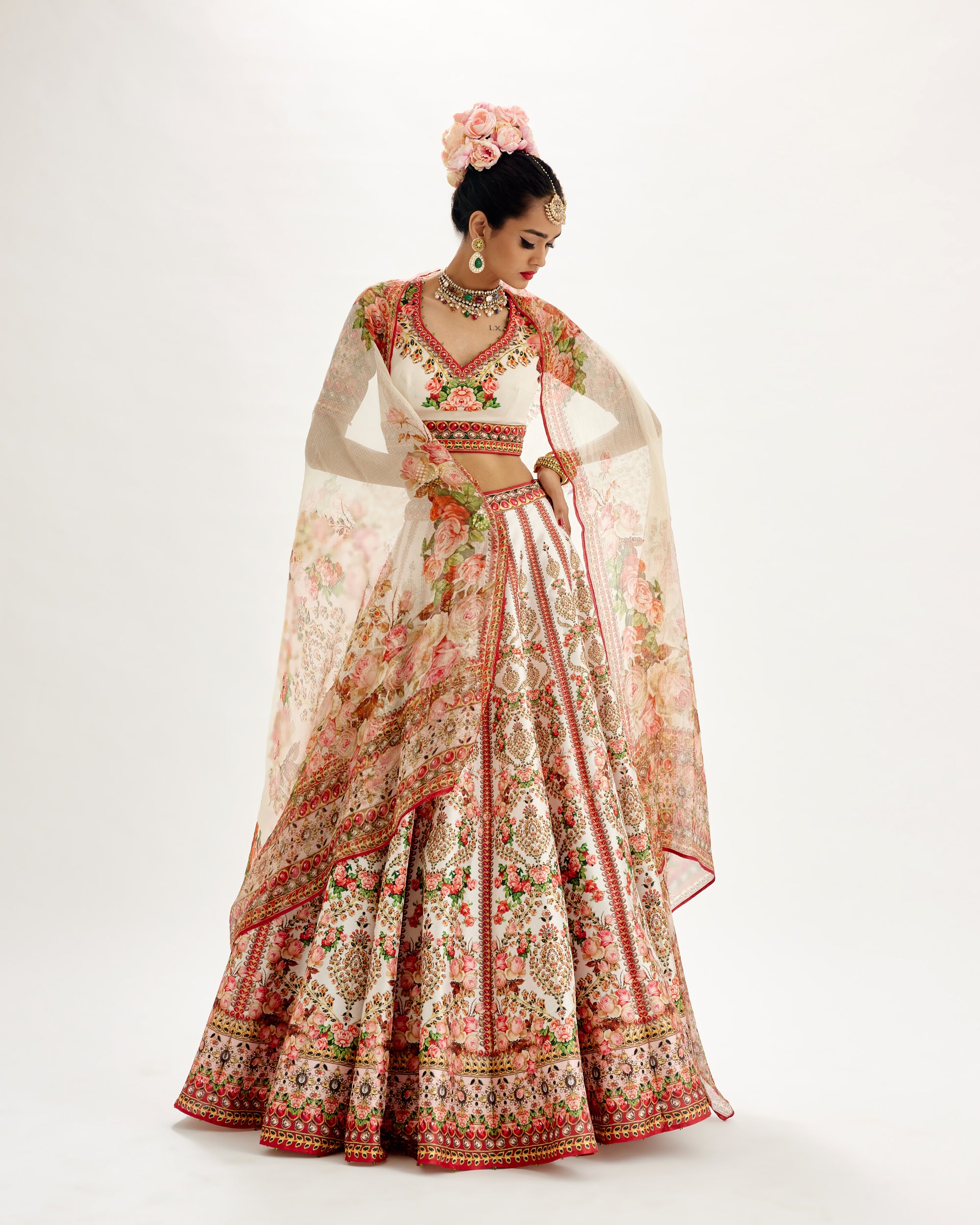 Pakeezah : Leela - Ivory