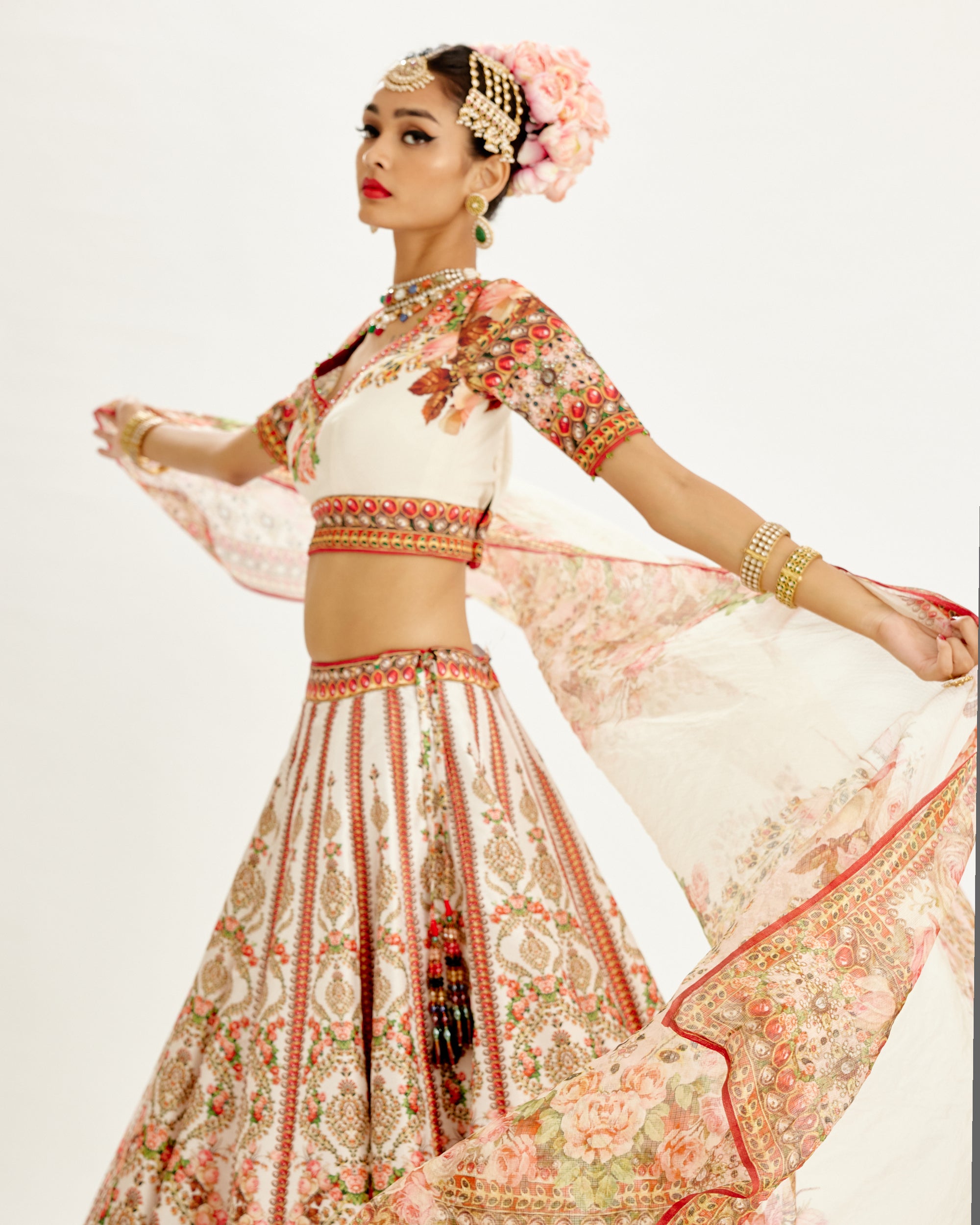Pakeezah : Leela - Ivory