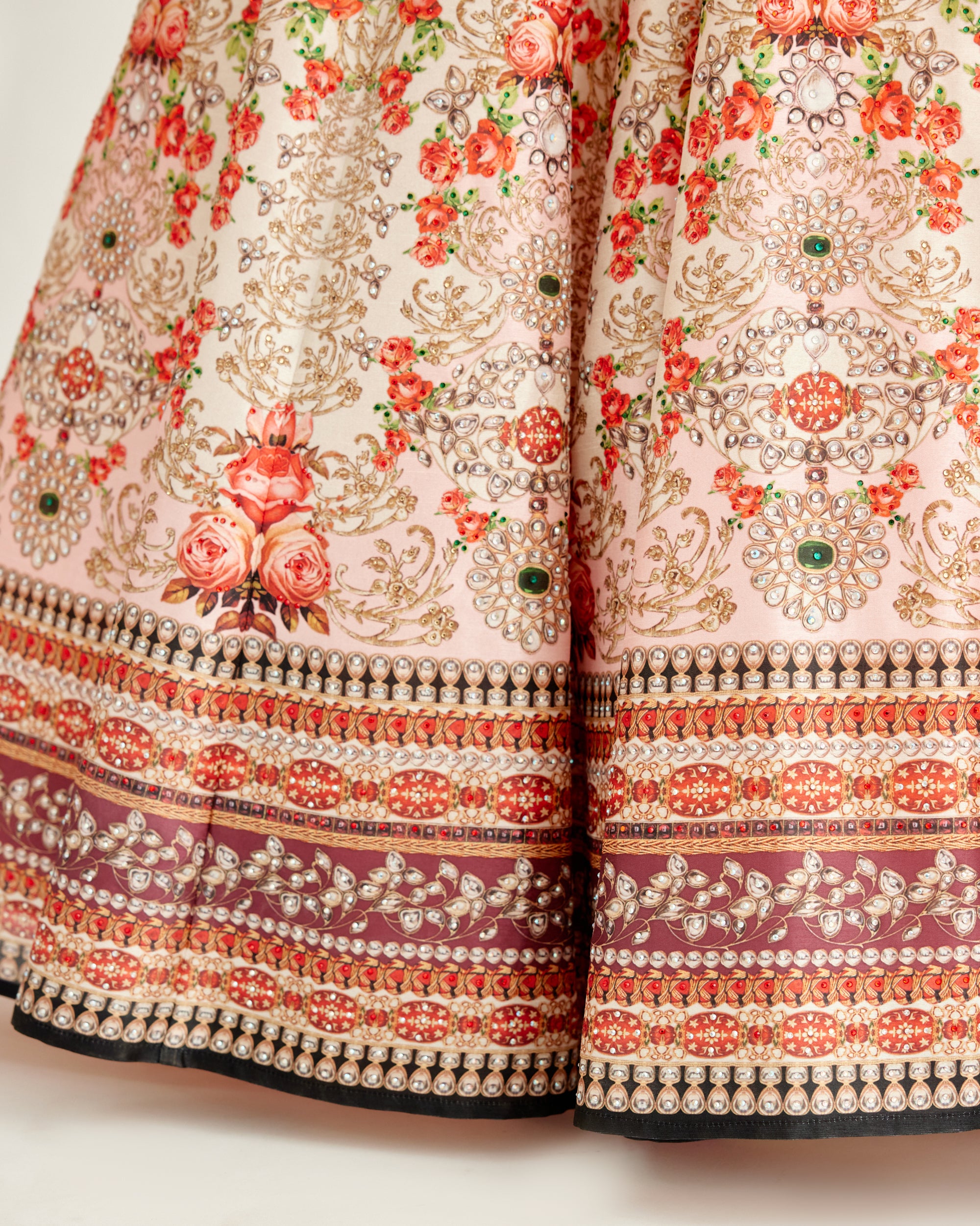 Pakeezah : Leela - Ivory/Blush