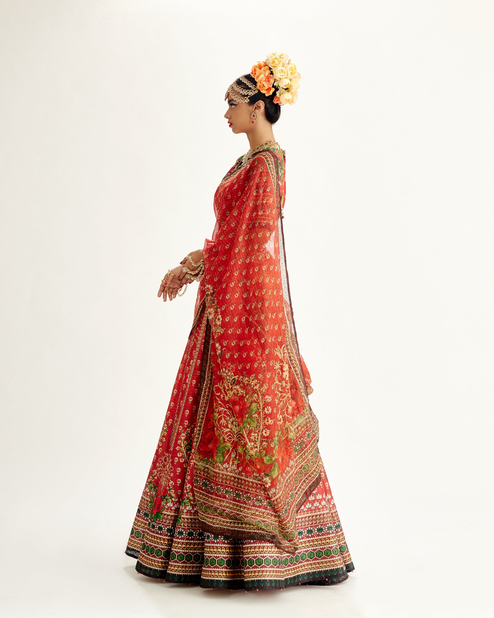 Pakeezah : Leela - Red