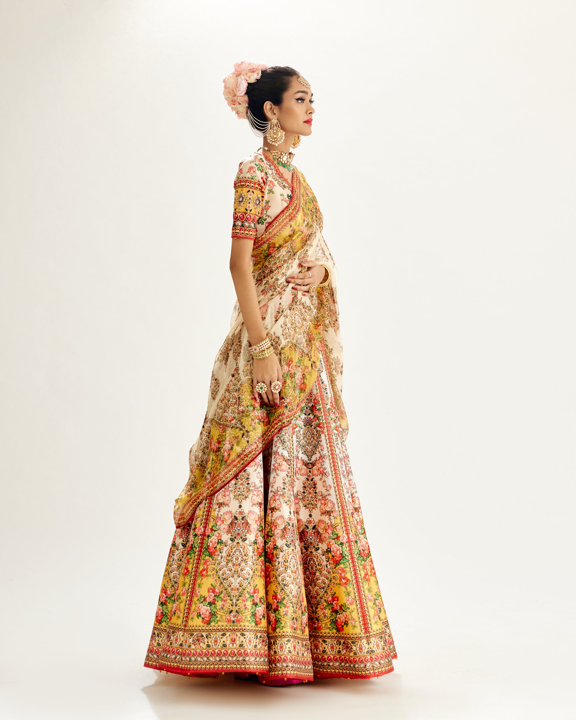 Pakeezah : Leela - Ivory/Mustard
