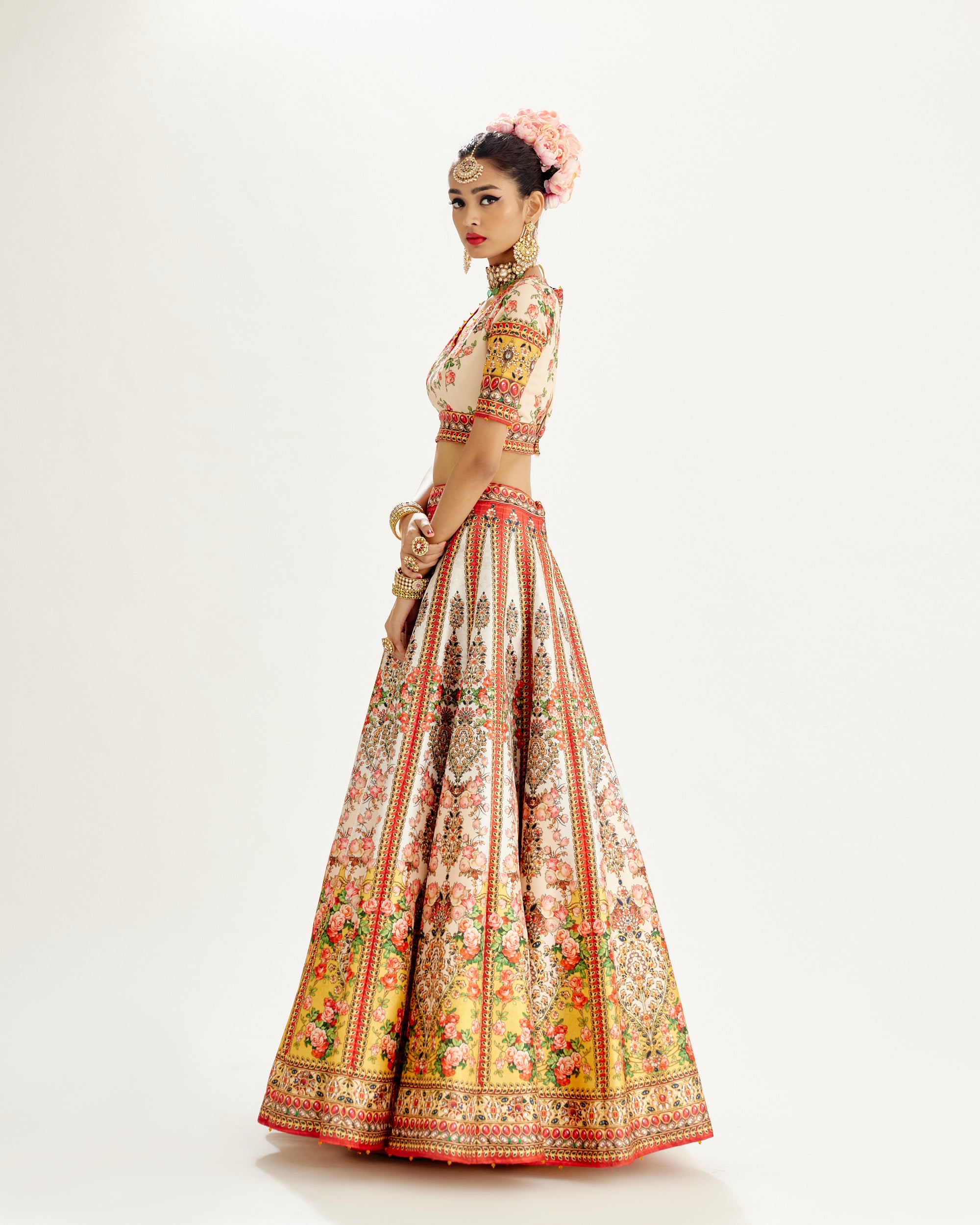 Pakeezah : Leela - Ivory/Mustard