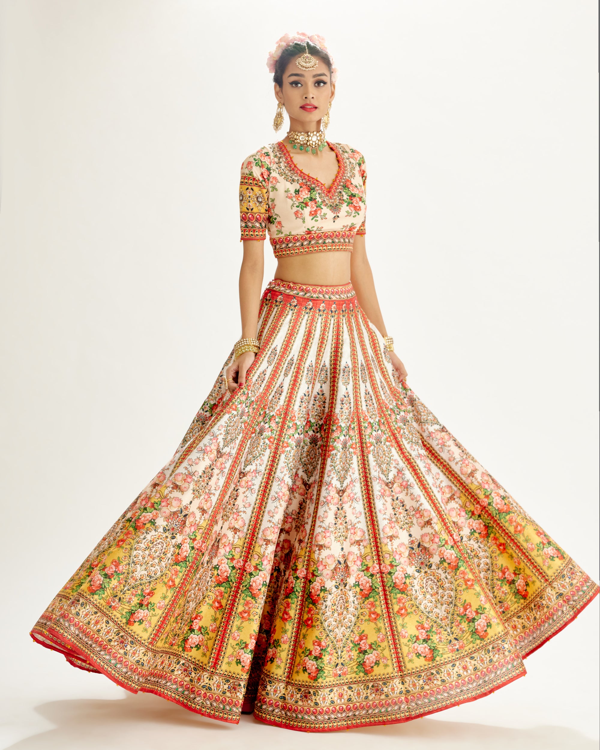 Pakeezah : Leela - Ivory/Mustard