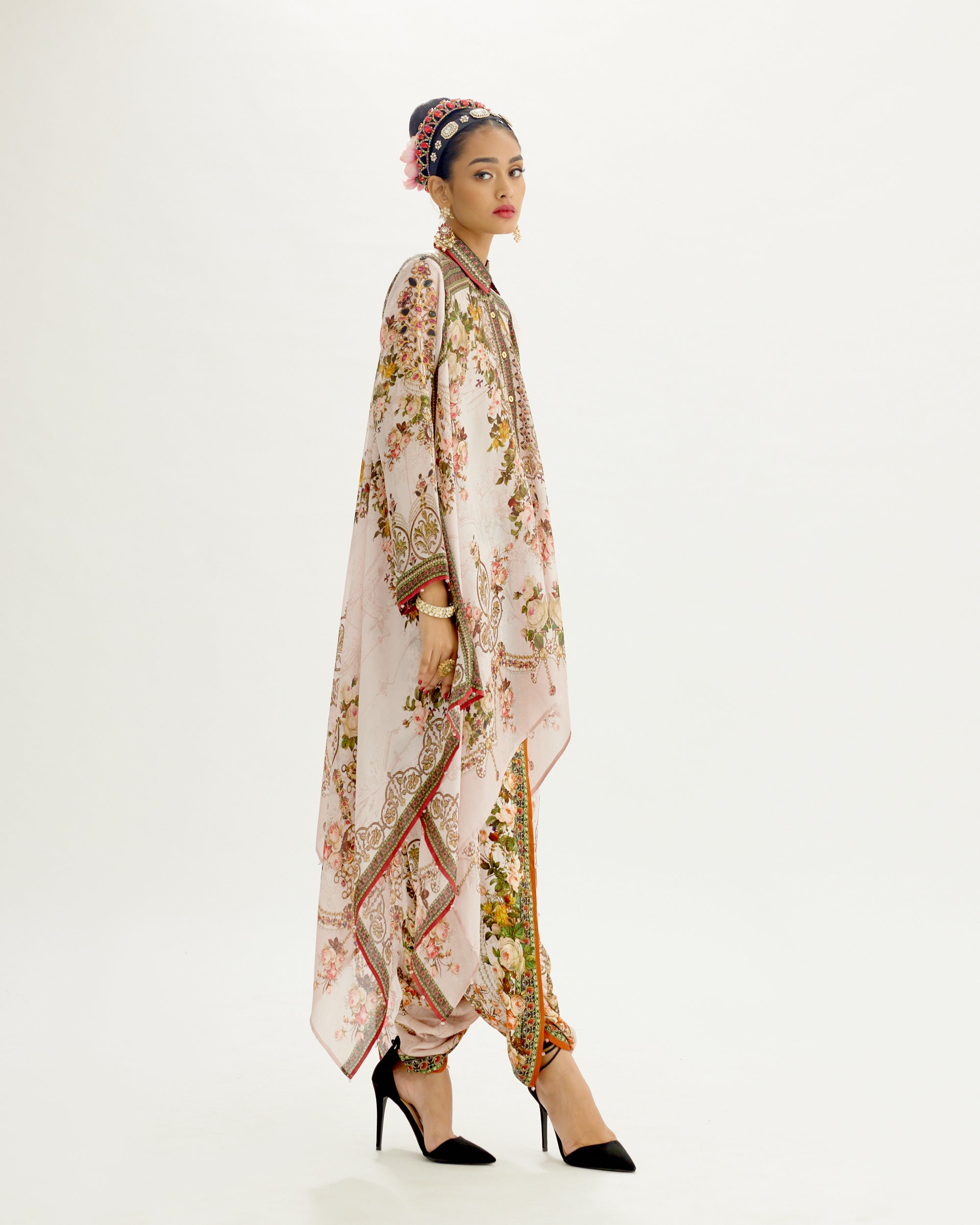 Pakeezah : Shibani - Lilac