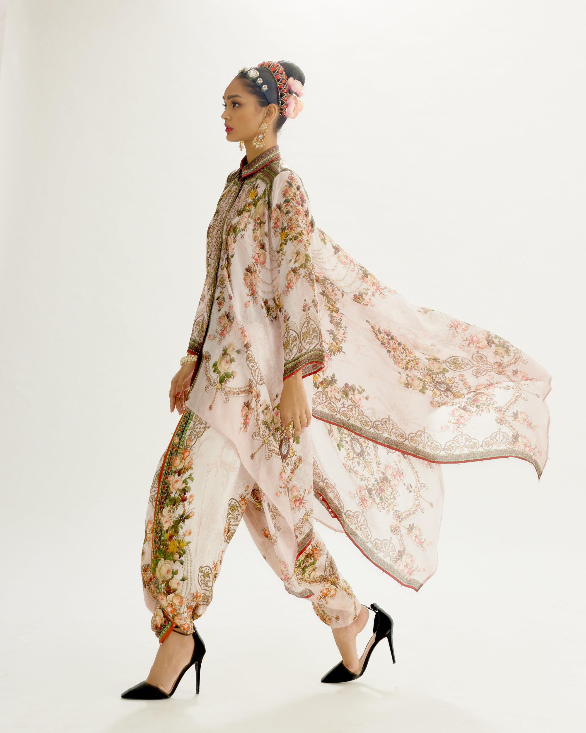 Pakeezah : Shibani - Lilac