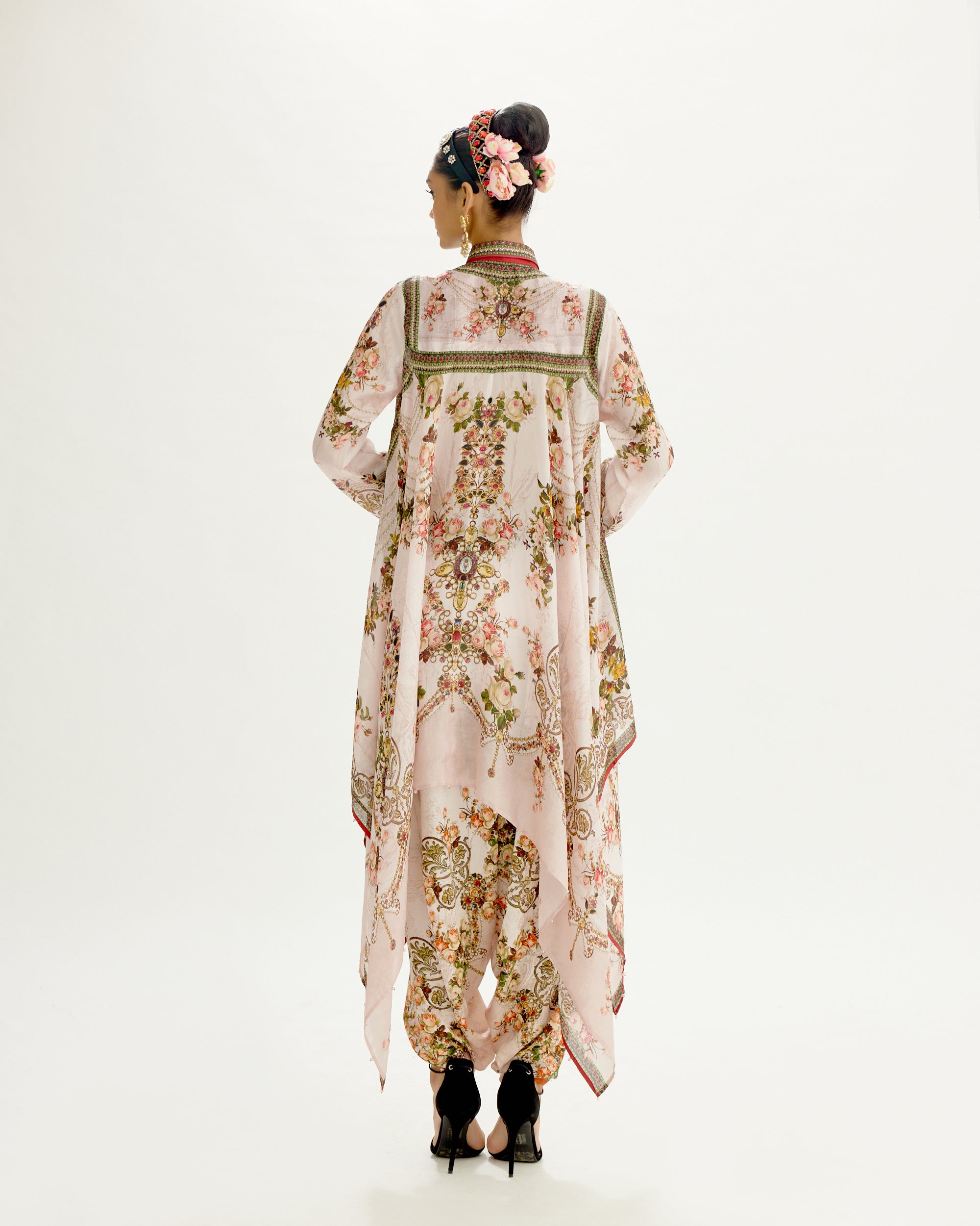 Pakeezah : Shibani - Lilac