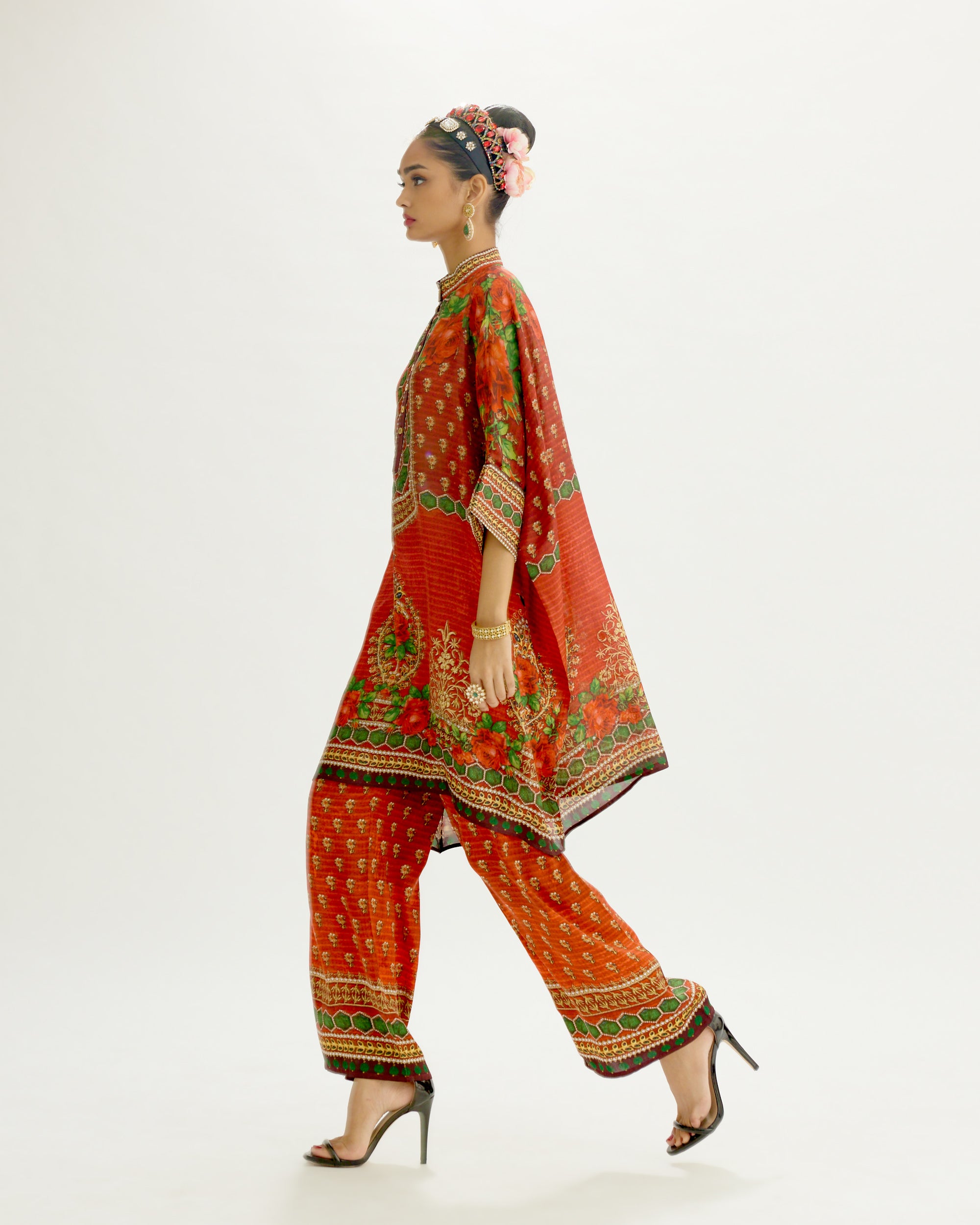 Pakeezah : Chanel 36" - Red