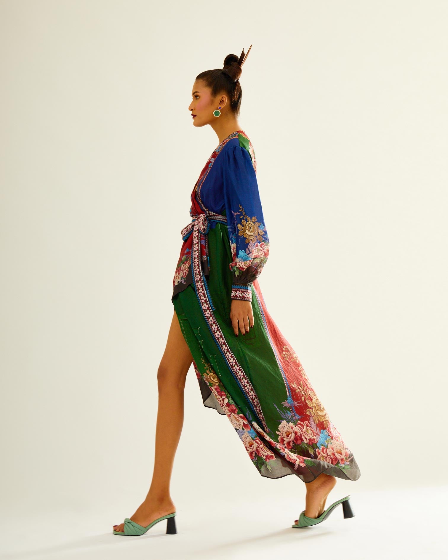 Sayuri : Udipti - Red/Navy