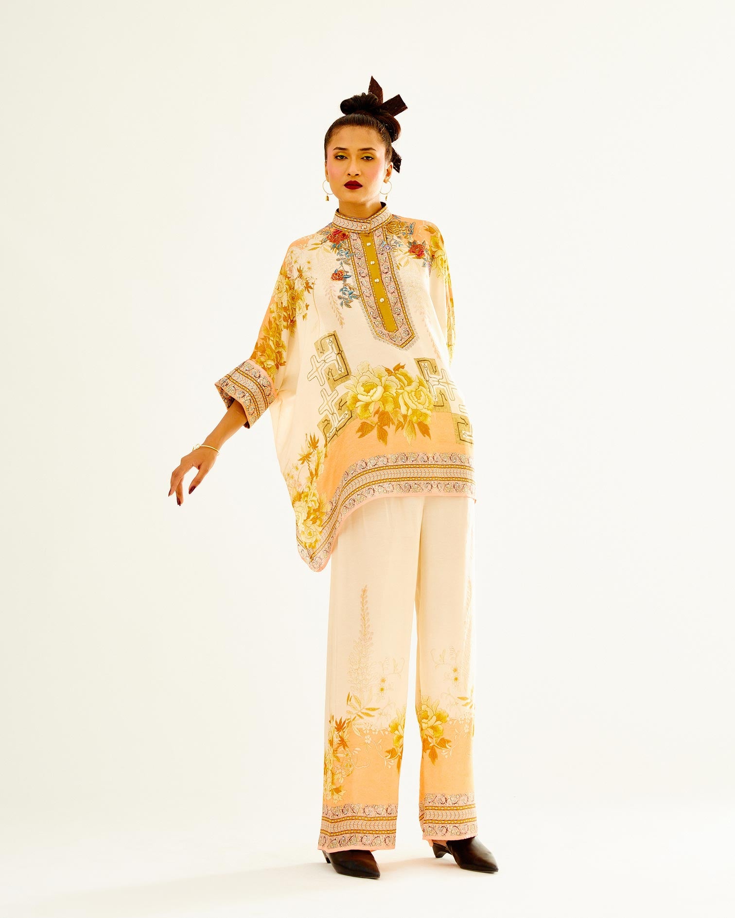 Sayuri : Chanel - Beige/Peach