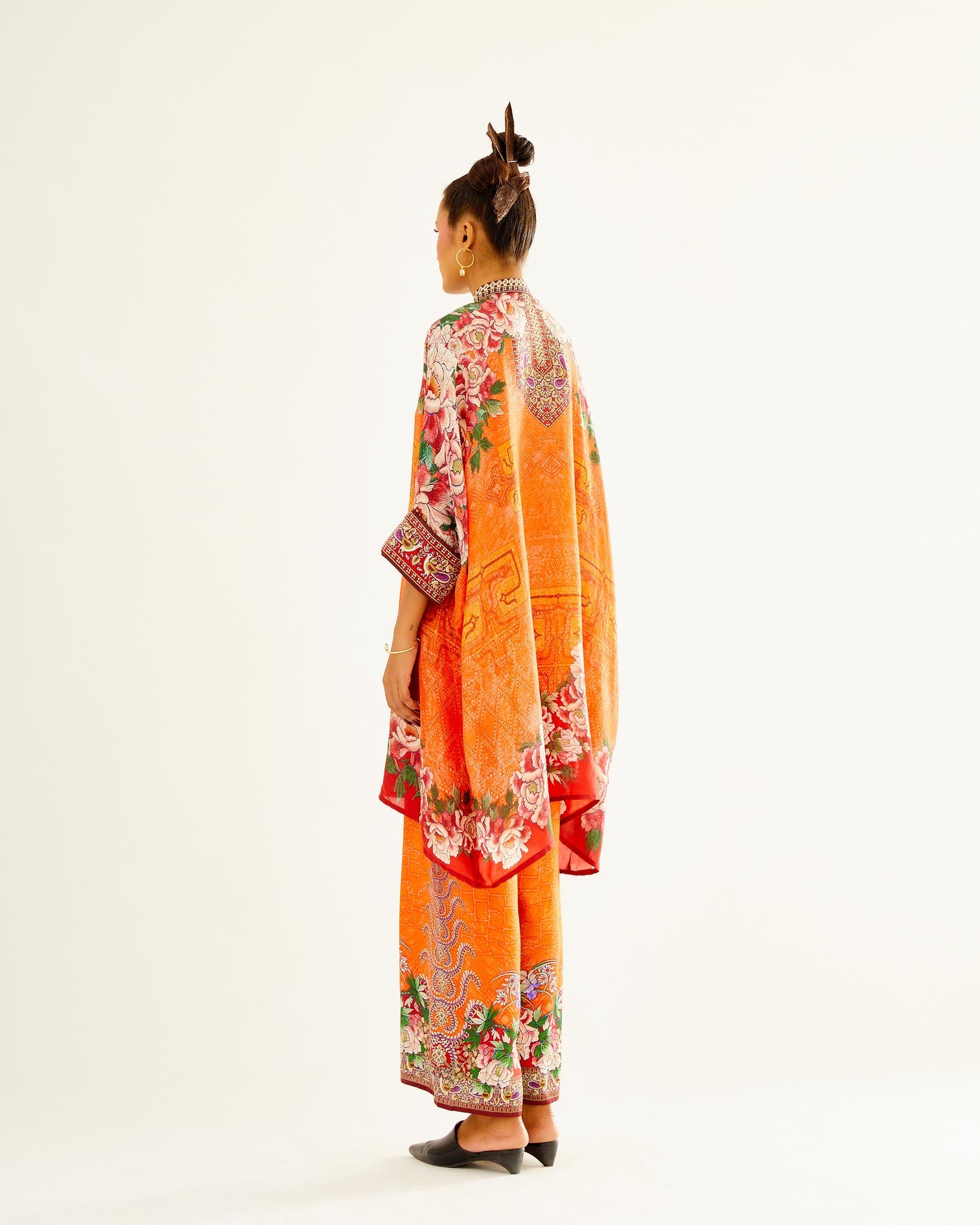 Sayuri : Chanel 36" - Orange
