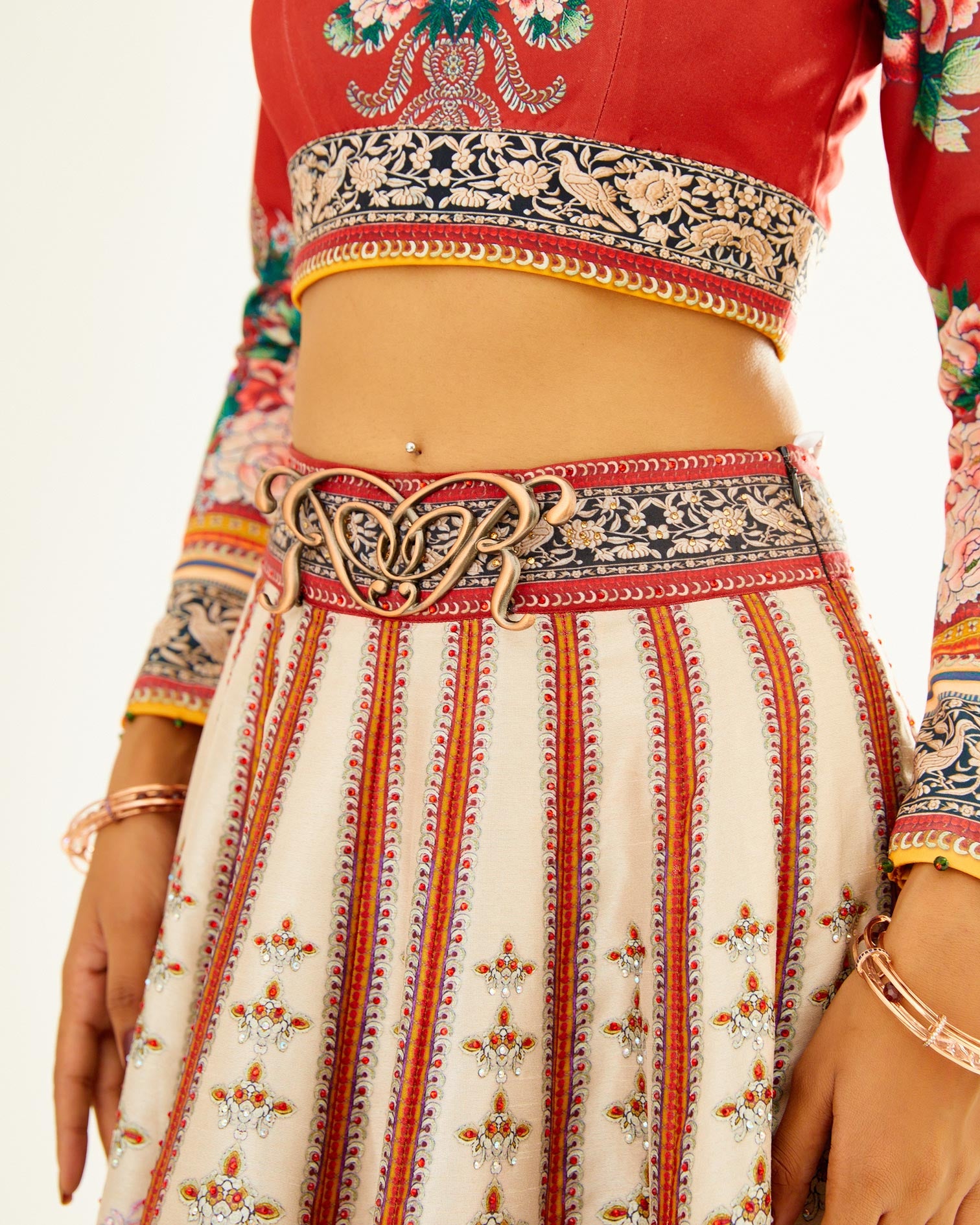 Sayuri : Leela - Ivory/Red