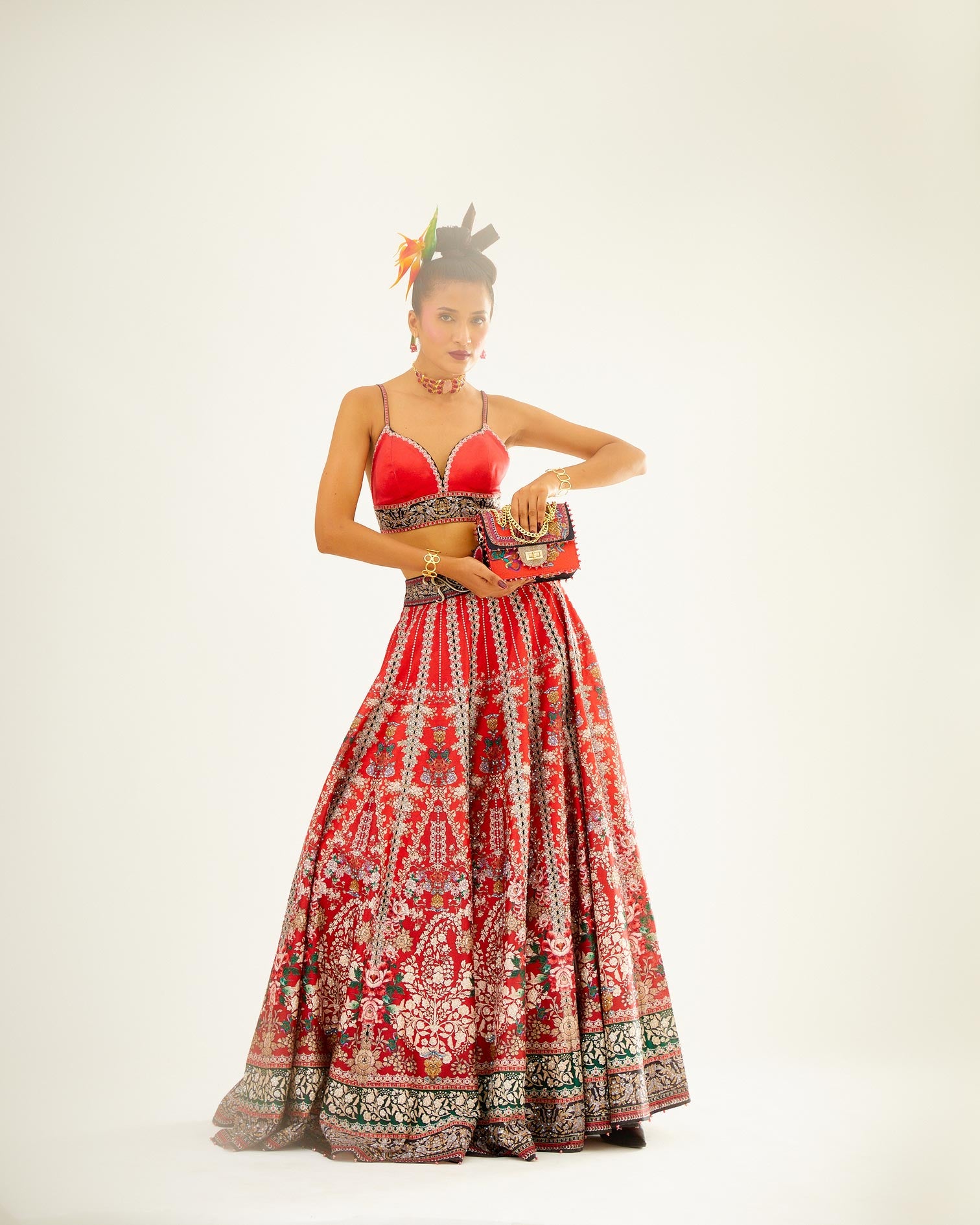 Sayuri : Leela - Red