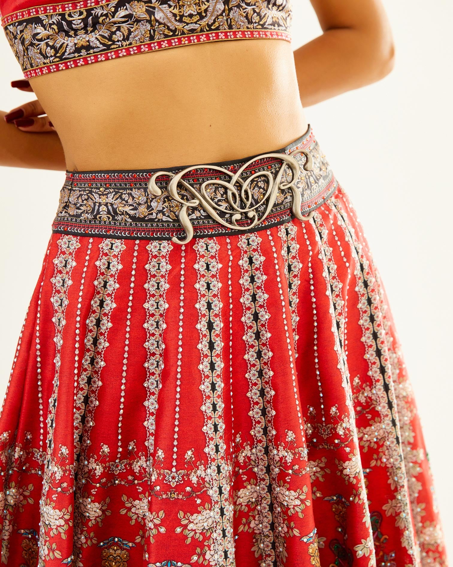Sayuri : Leela - Red