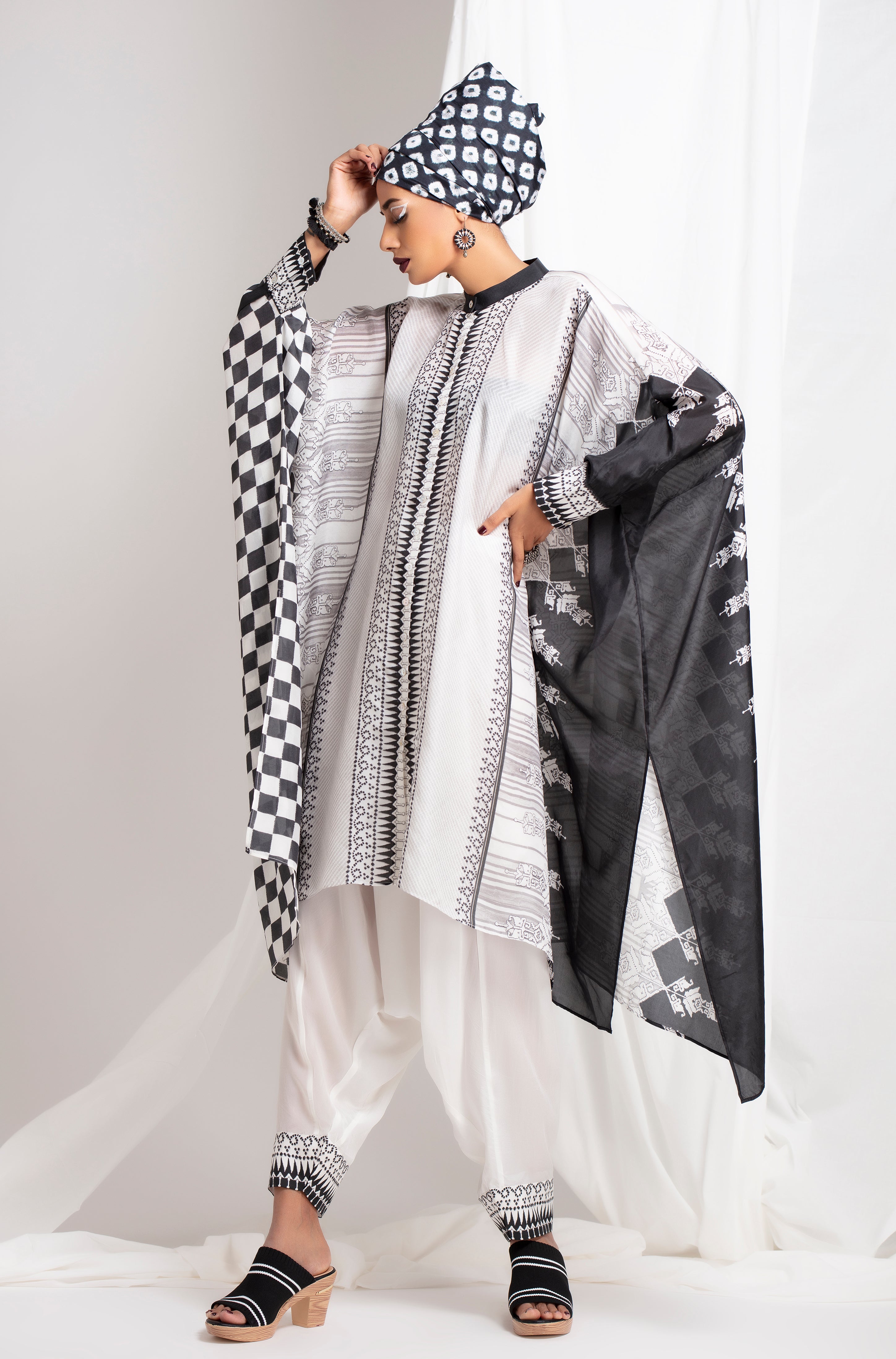 Kilim : Kavita