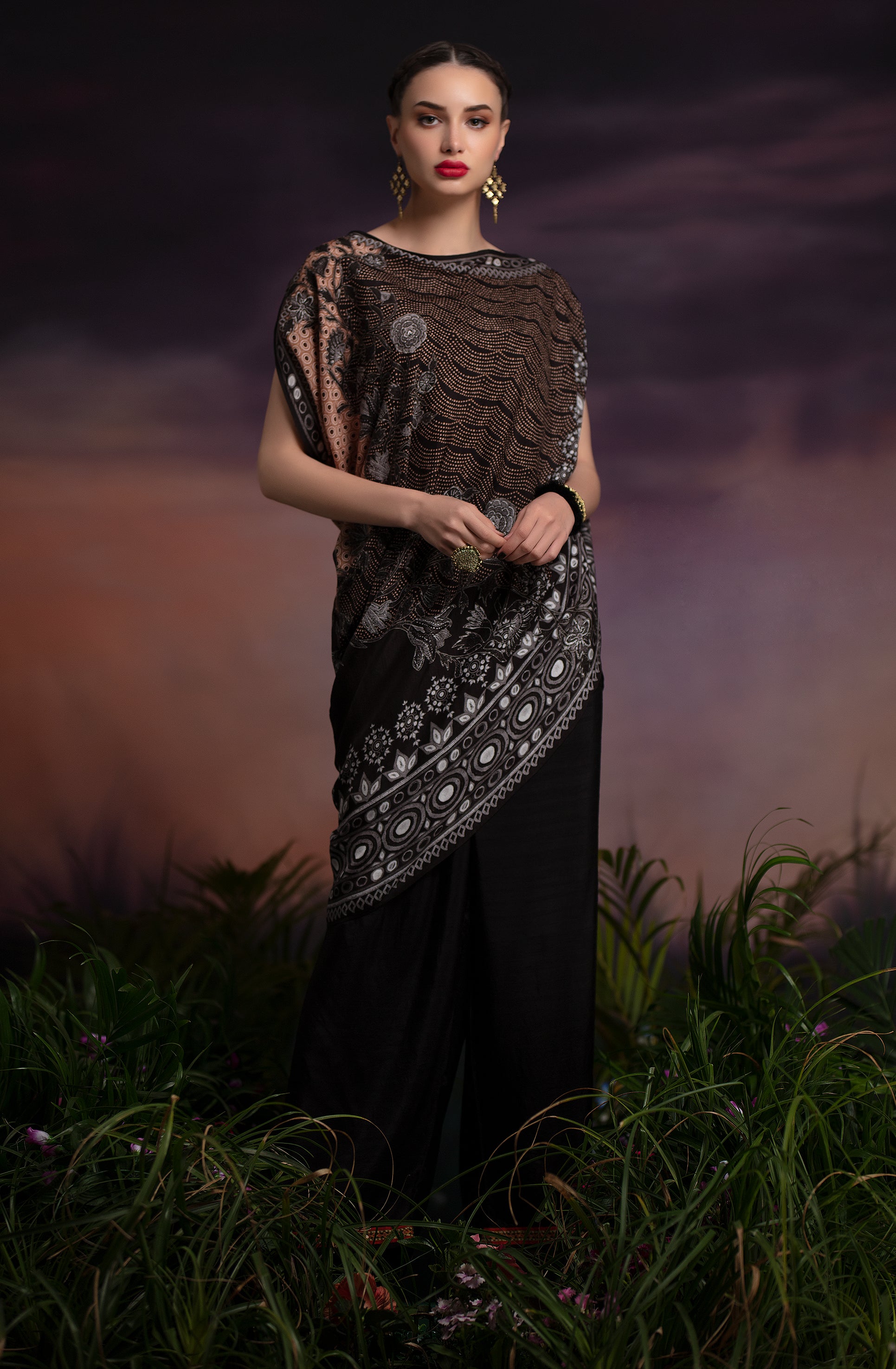 Kastoor : Lajjo (Black)