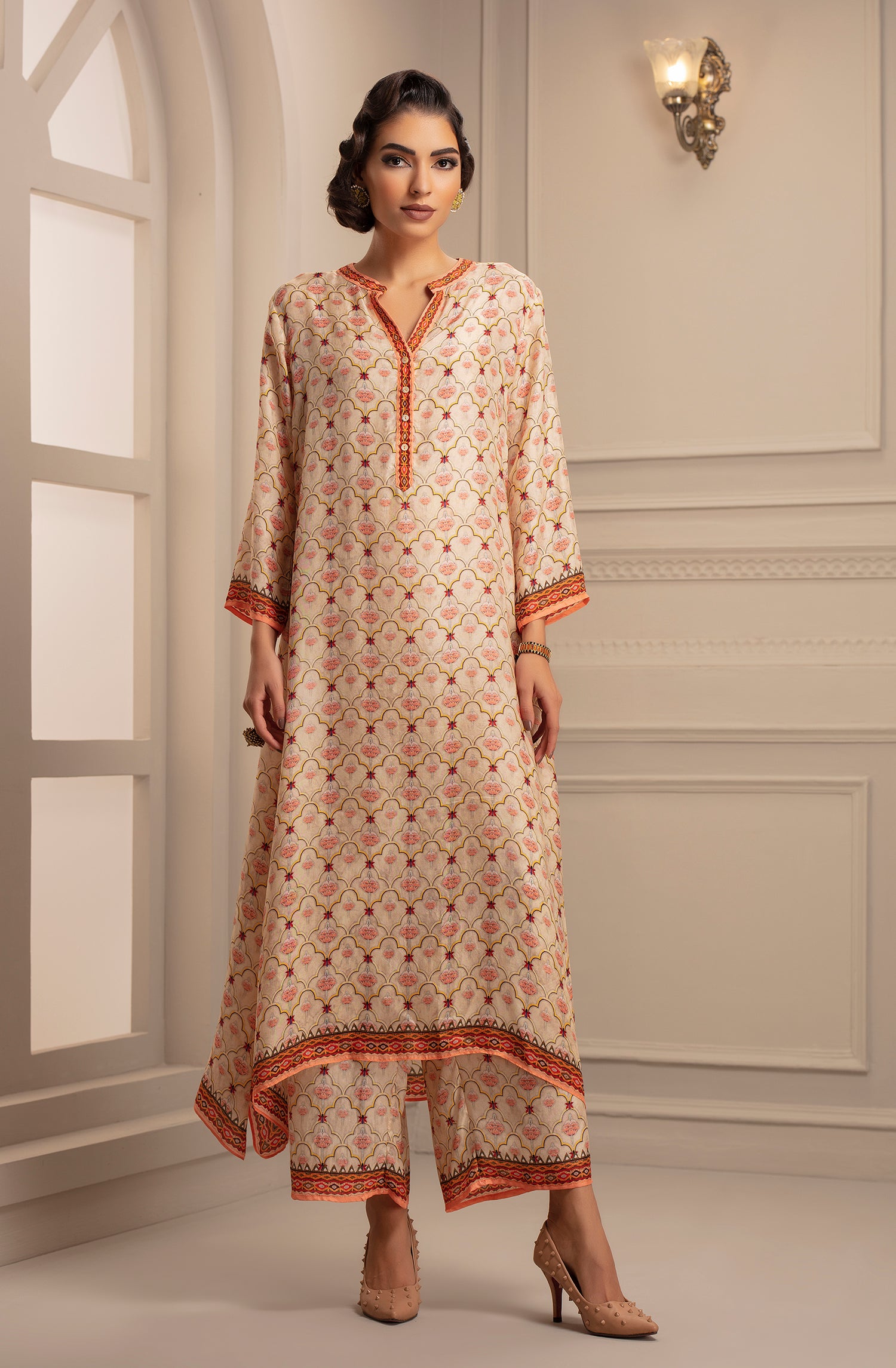 Jodha : Zeynep Permaz Cream