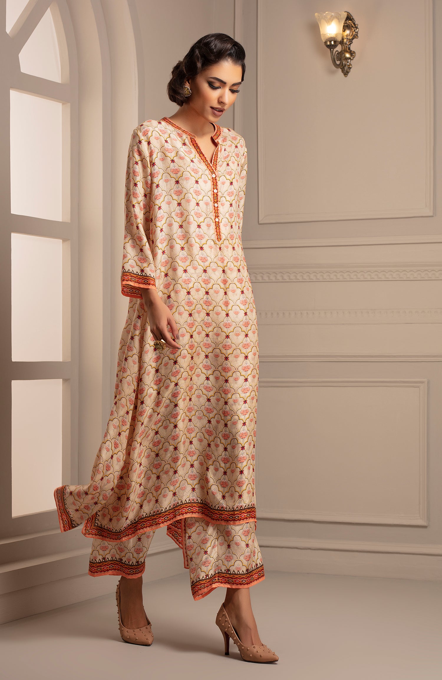 Jodha : Zeynep Permaz Cream