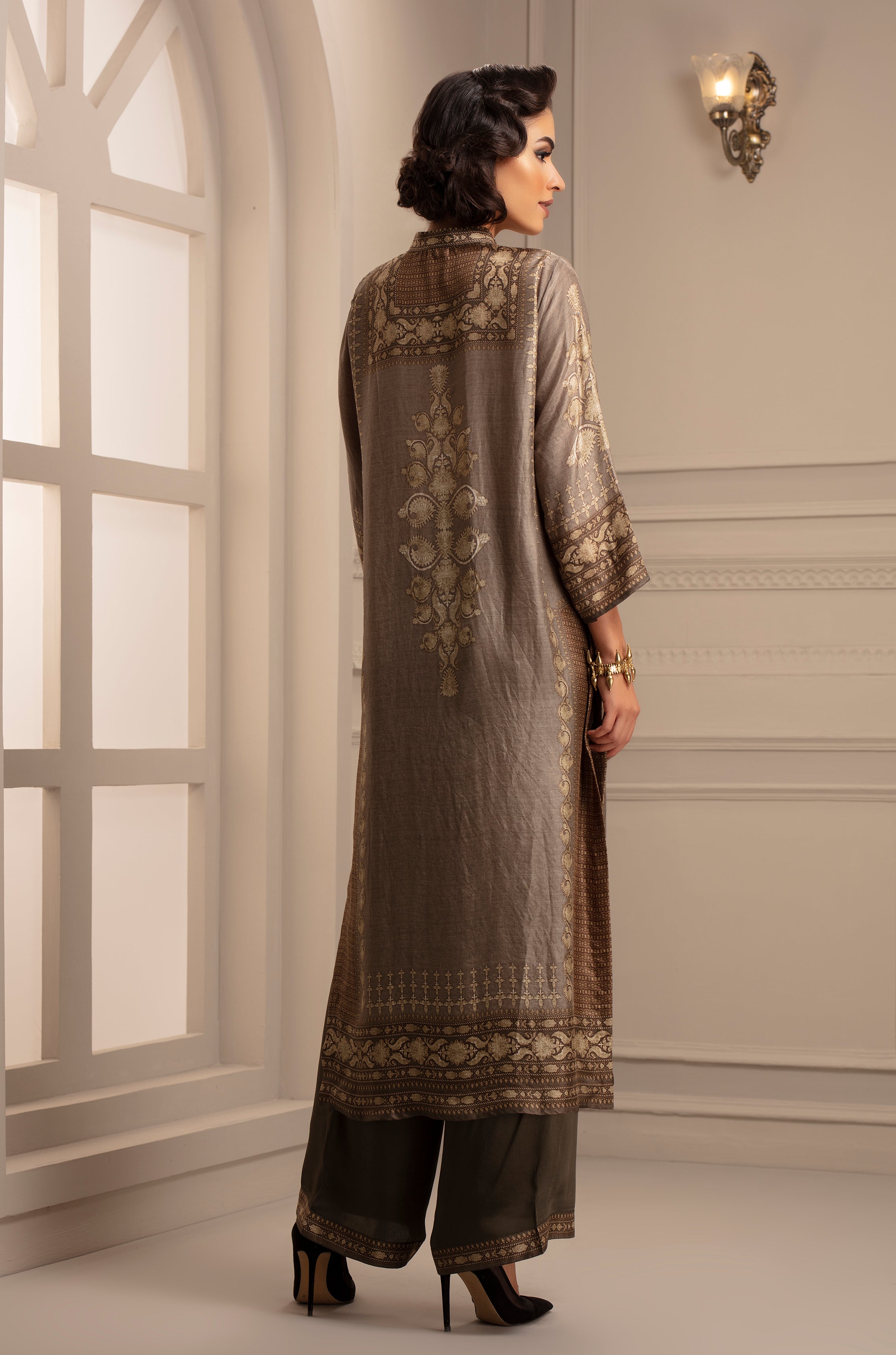Banaras : Champa (pewter)