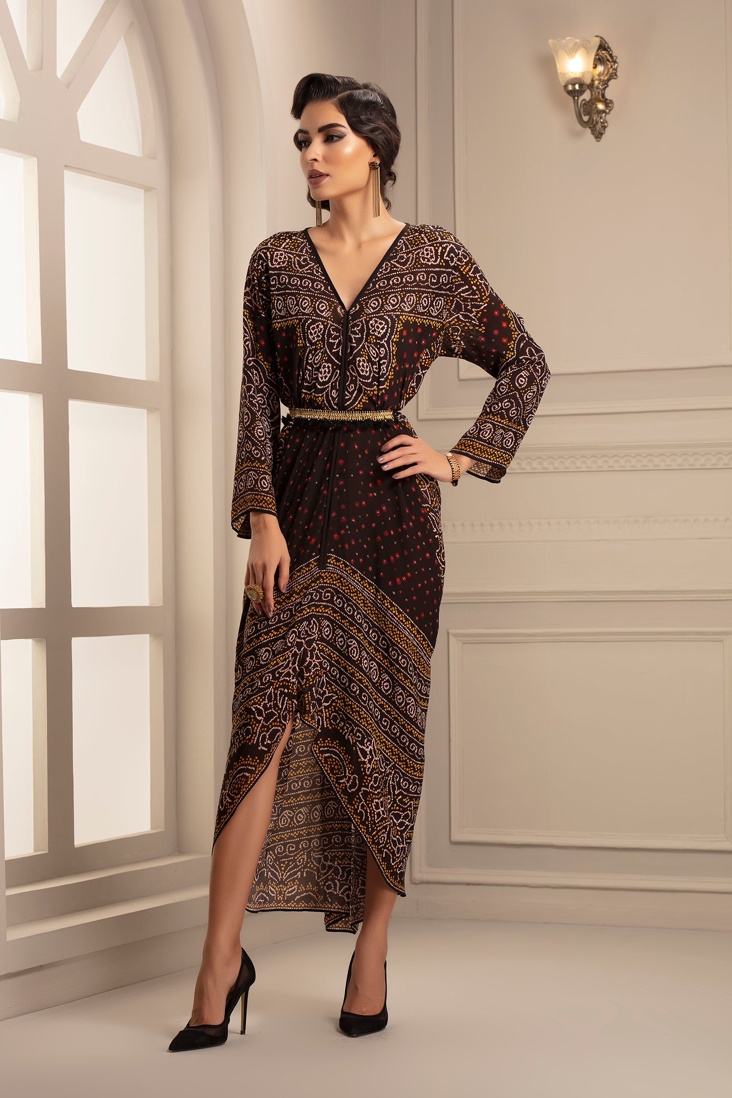 Bandhej : Eila Black
