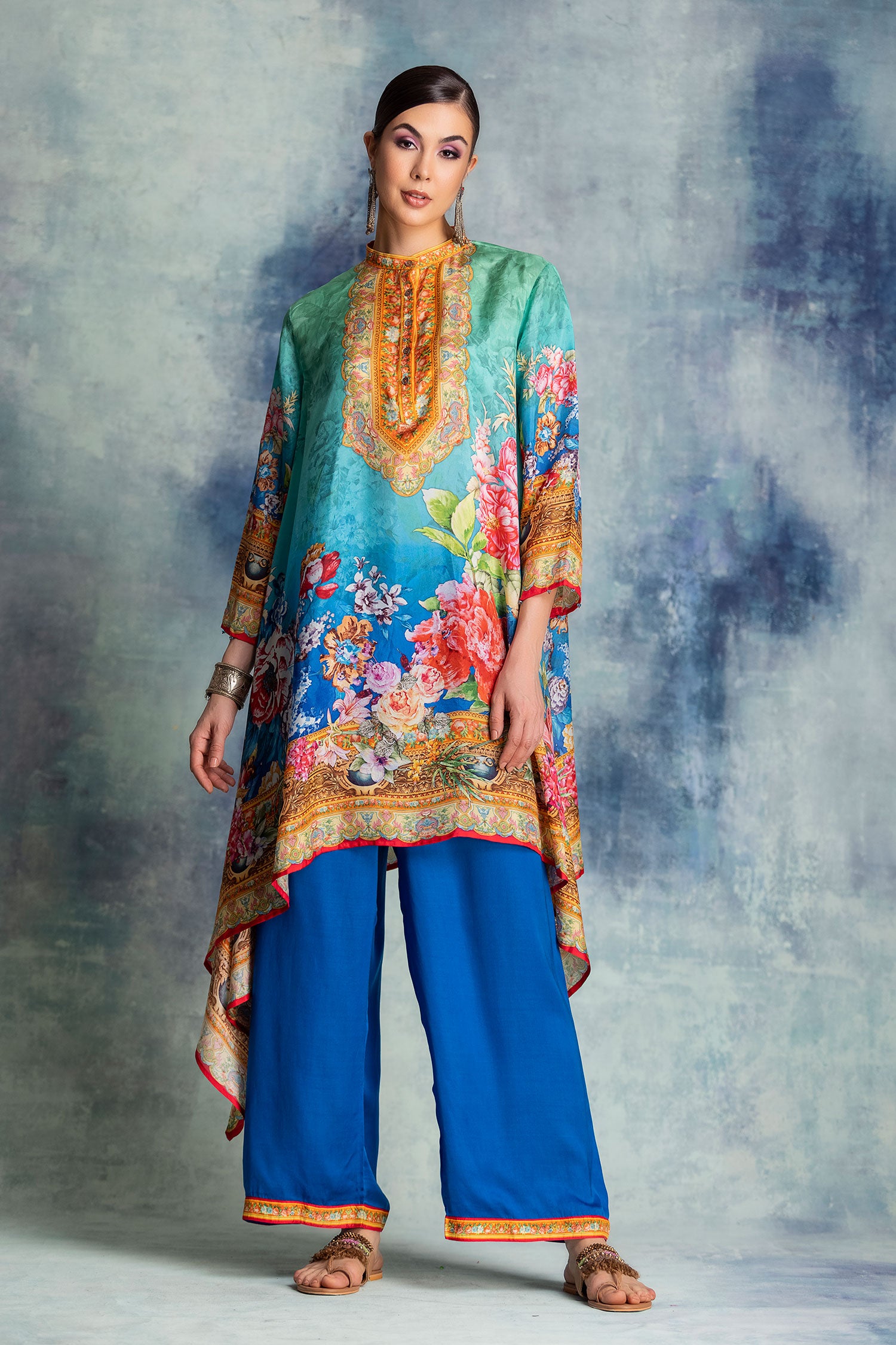Roses : Navya - Blue
