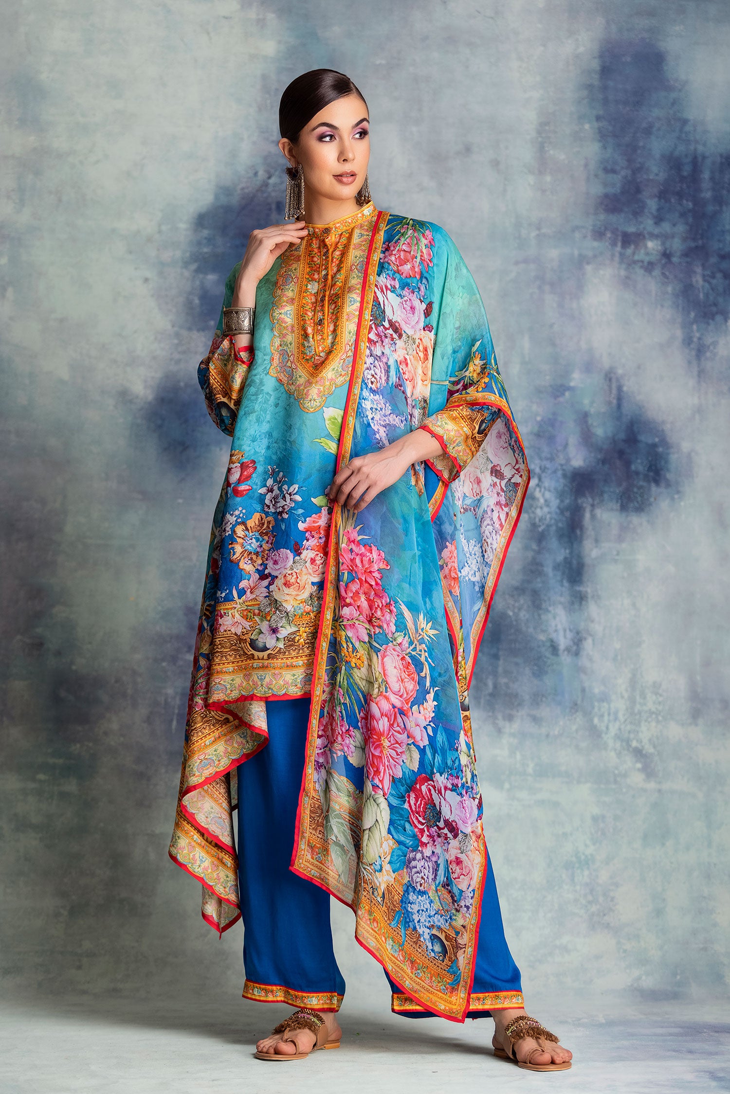 Roses : Navya - Blue