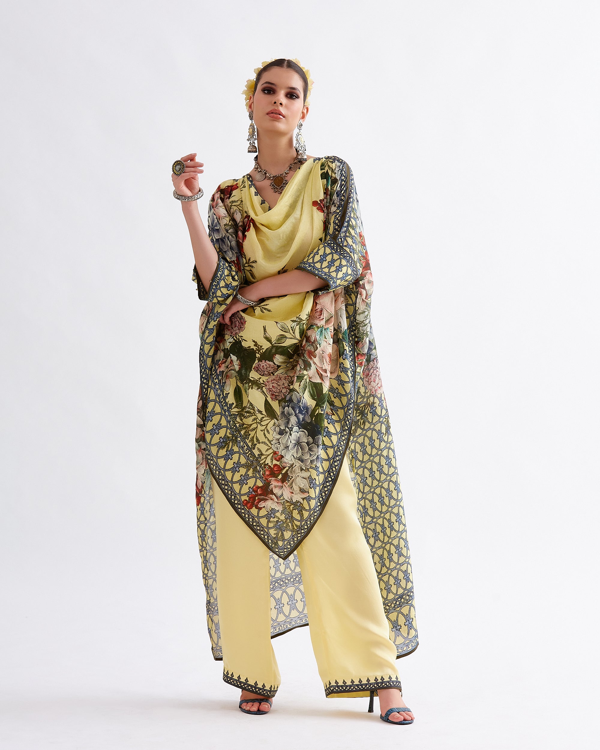 A Notting Hill Summer : Montijo - Buttercup