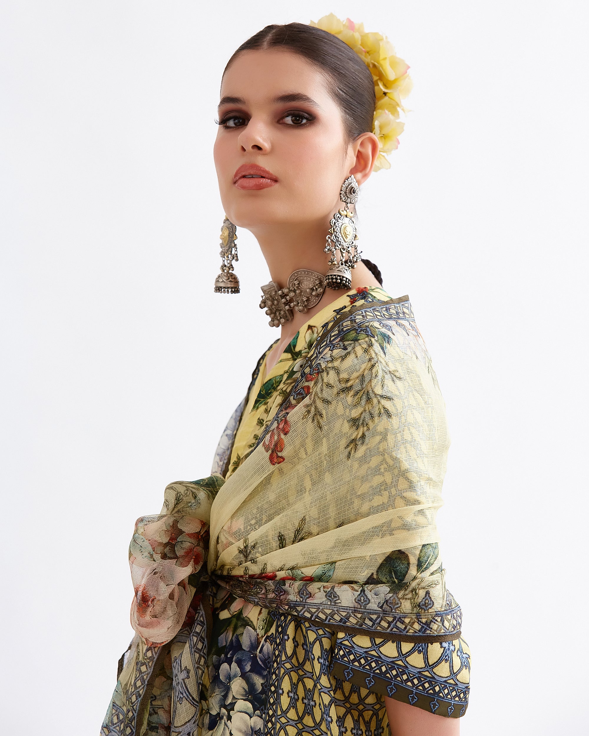 A Notting Hill Summer : Banera - Buttercup