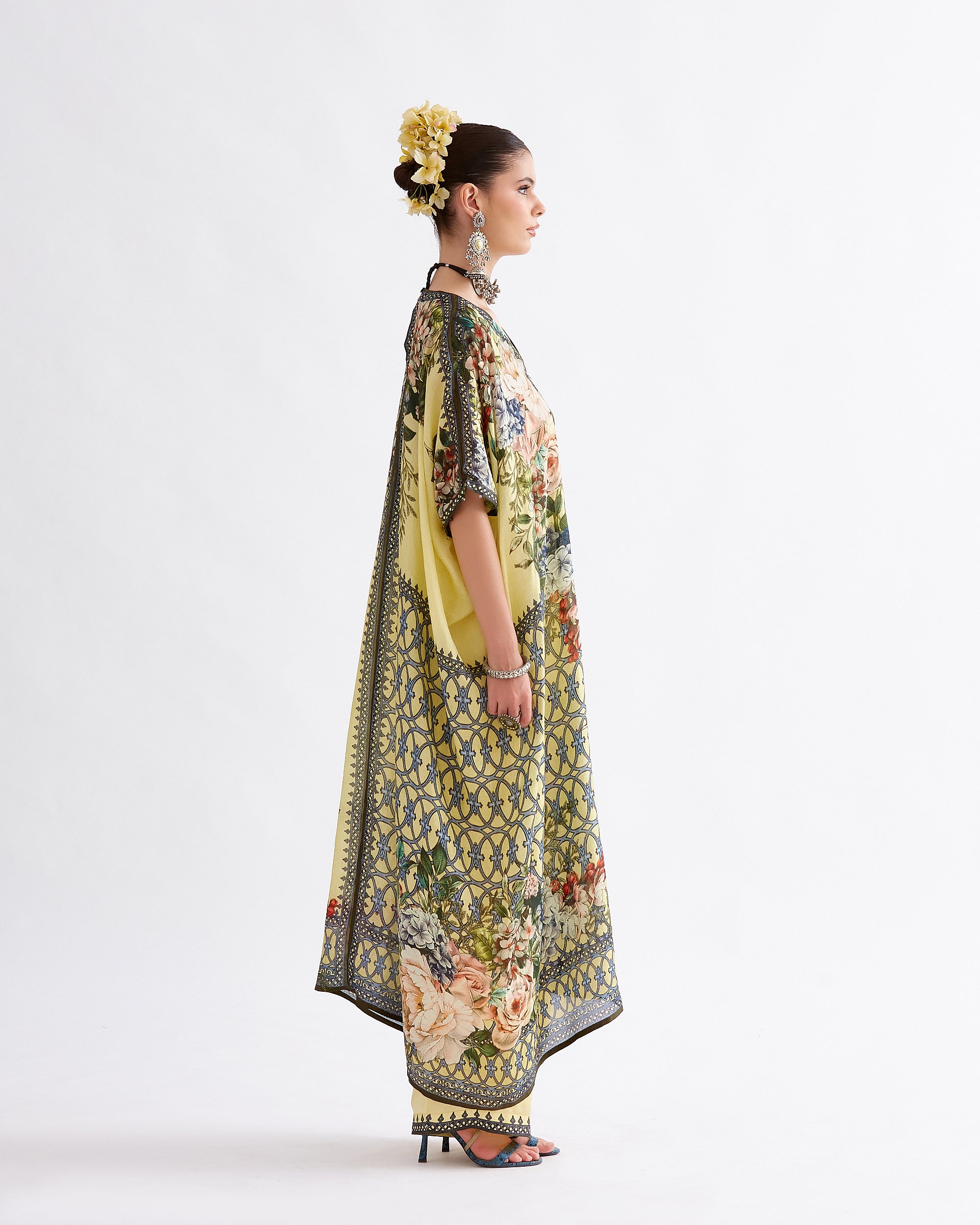 A Notting Hill Summer : Majida - Buttercup