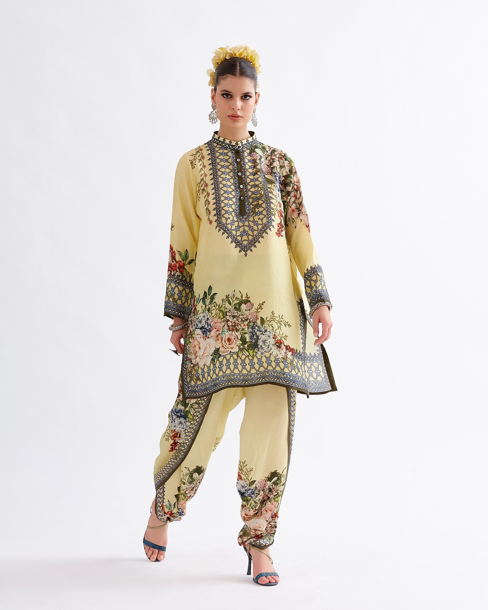 A Notting Hill Summer : Reza - Buttercup