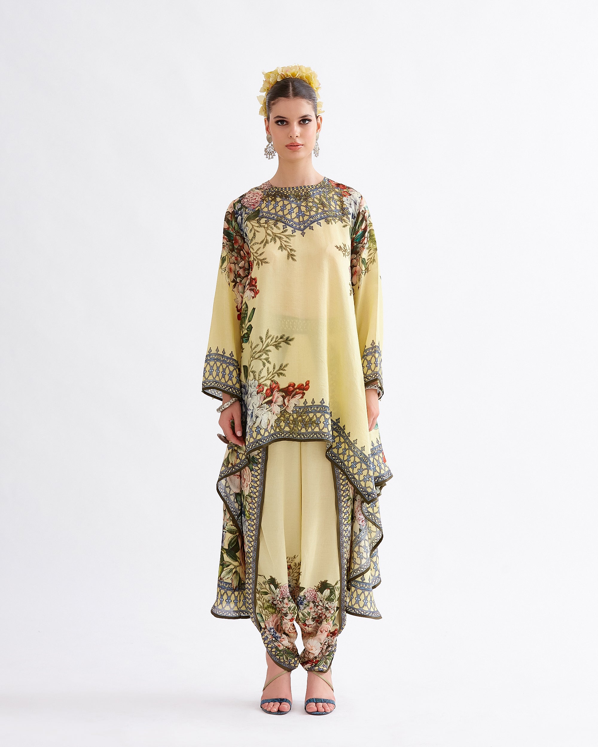 A Notting Hill Summer : Aafreen - Buttercup