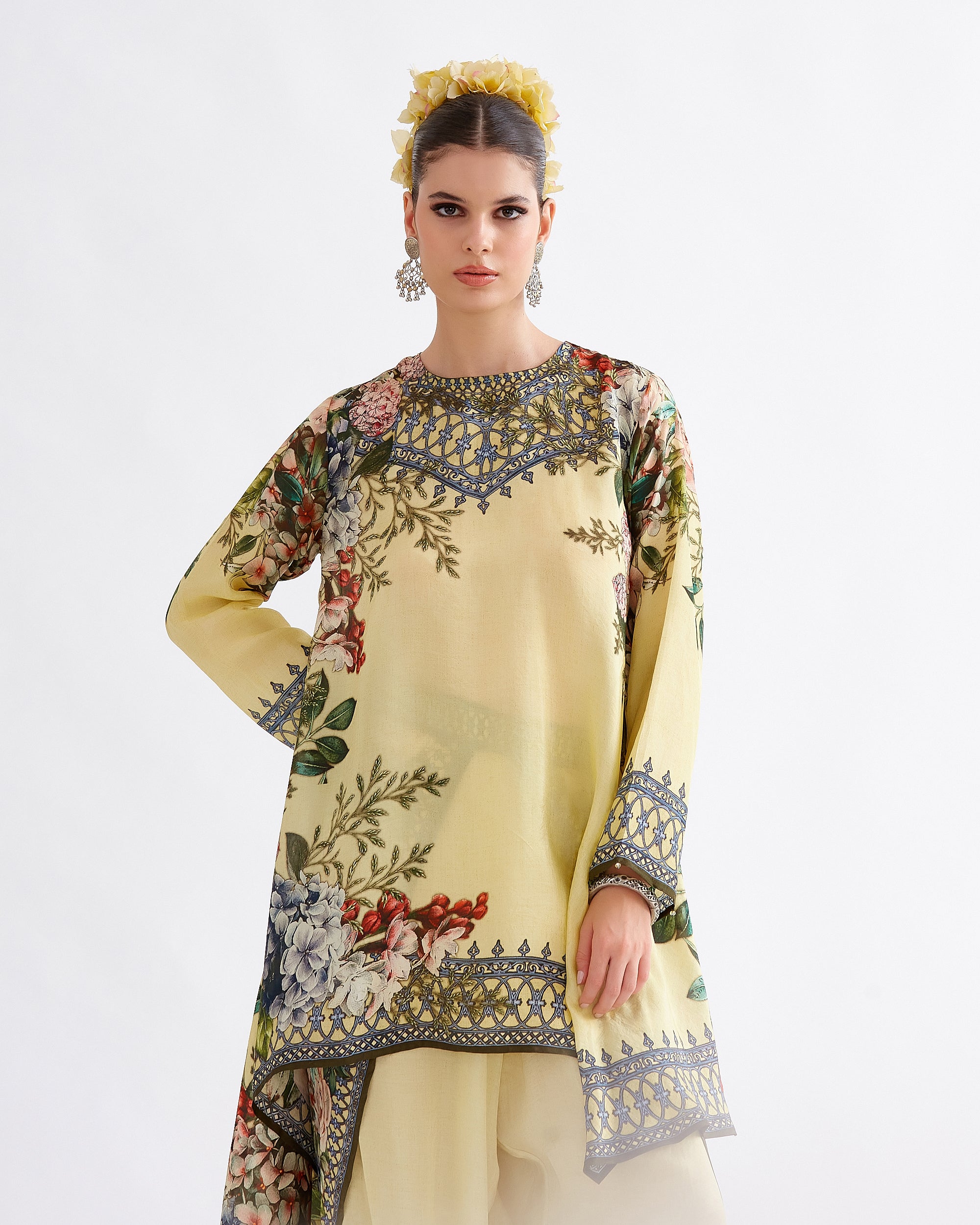 A Notting Hill Summer : Aafreen - Buttercup