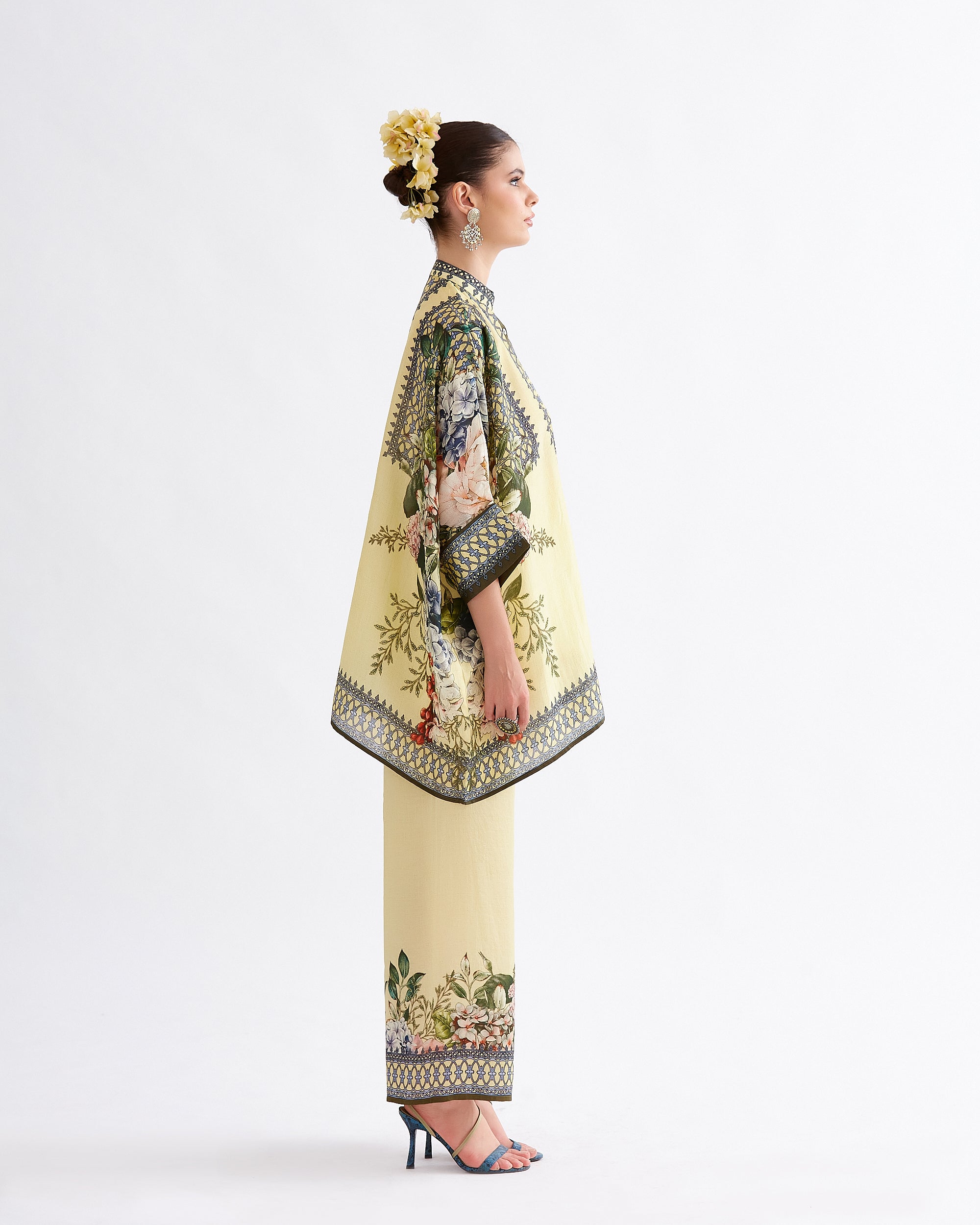 A Notting Hill Summer : Chanel - Buttercup
