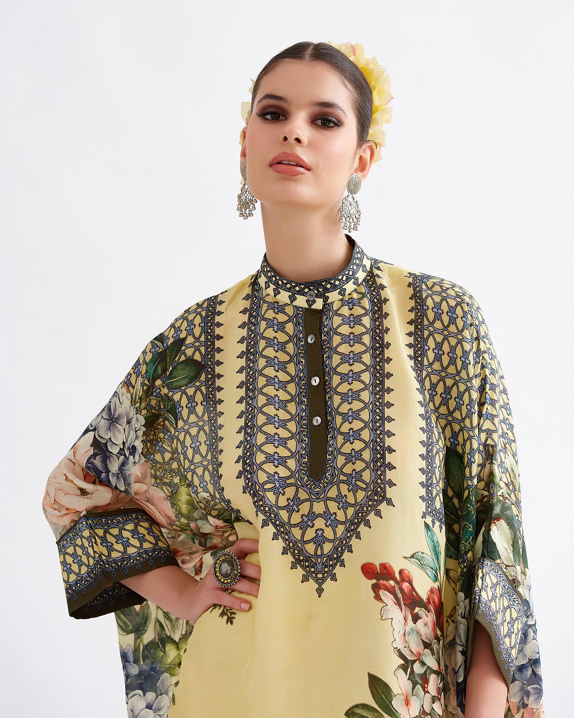 A Notting Hill Summer : Chanel - Buttercup
