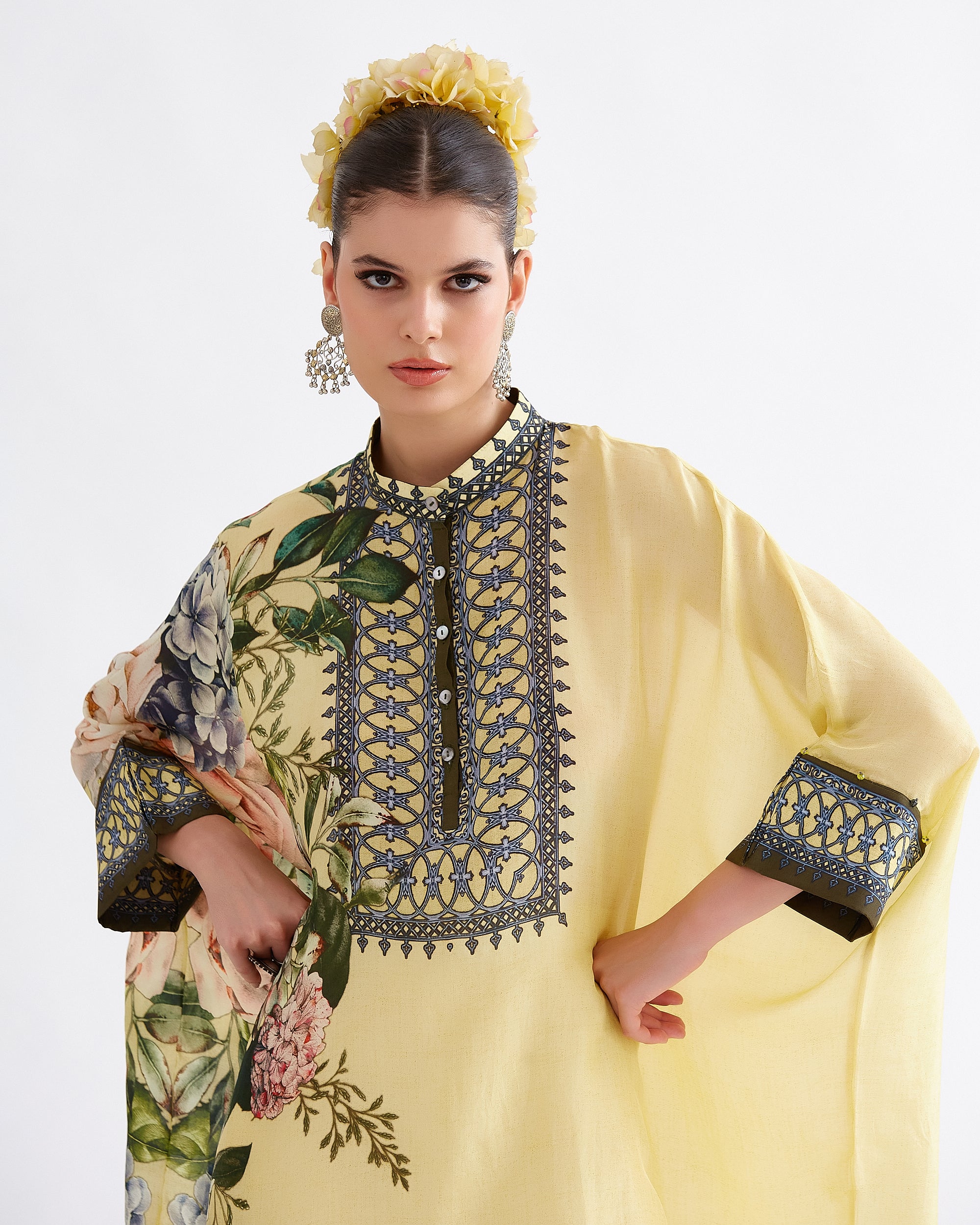 A Notting Hill Summer : Chanel 36" - Buttercup