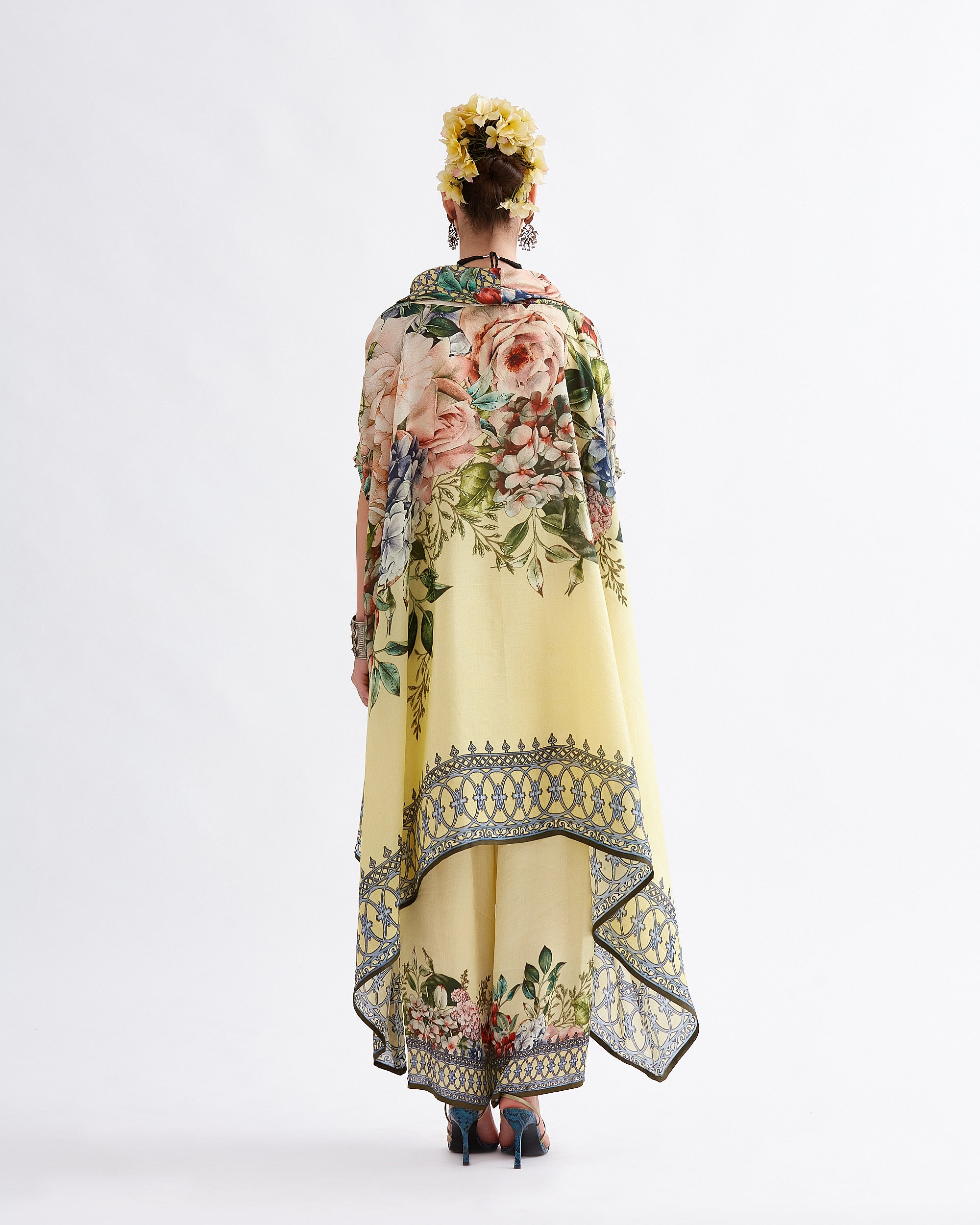 A Notting Hill Summer : Lavanya - Buttercup