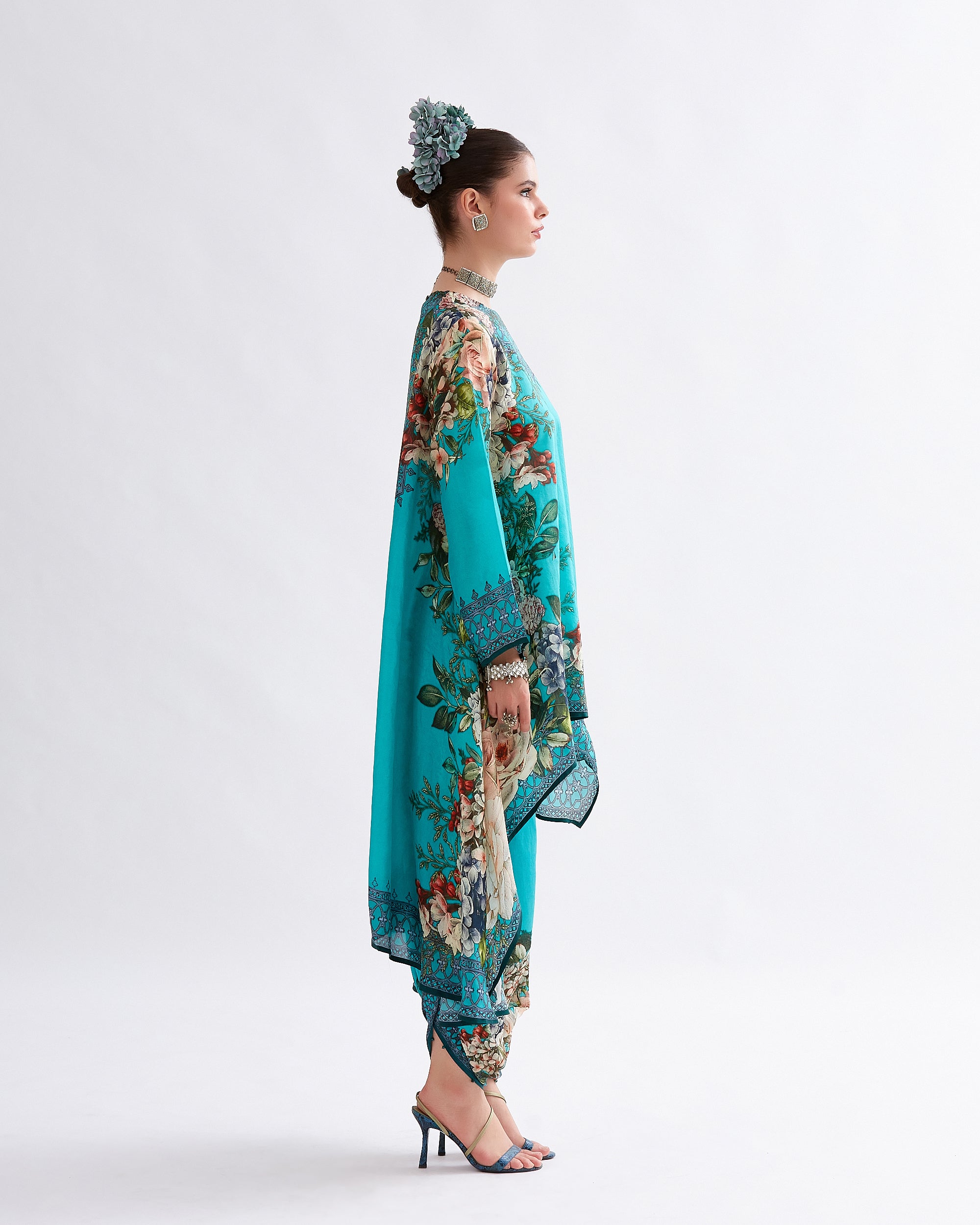 A Notting Hill Summer : Aafreen - Jade