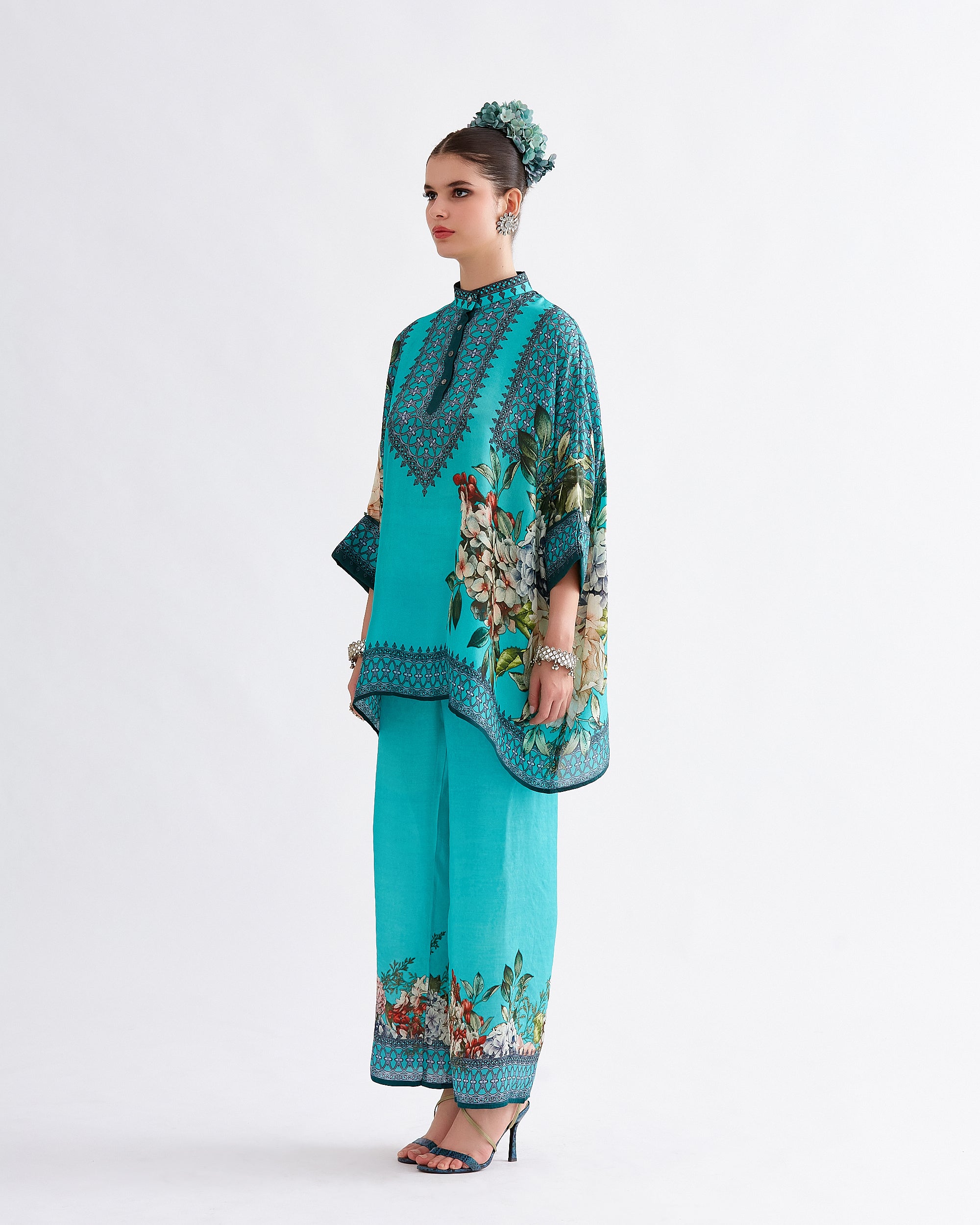 A Notting Hill Summer : Chanel - Jade